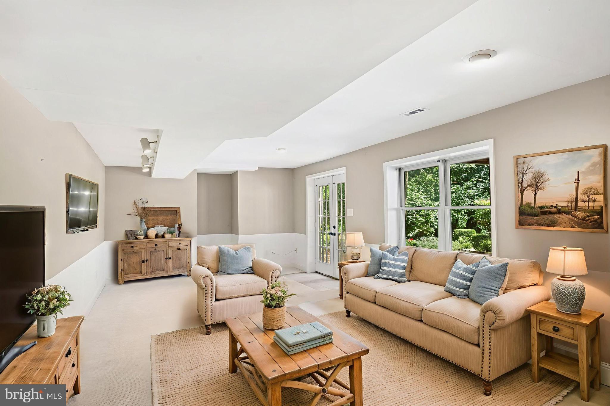 FRANKLIN GLEN - Residential