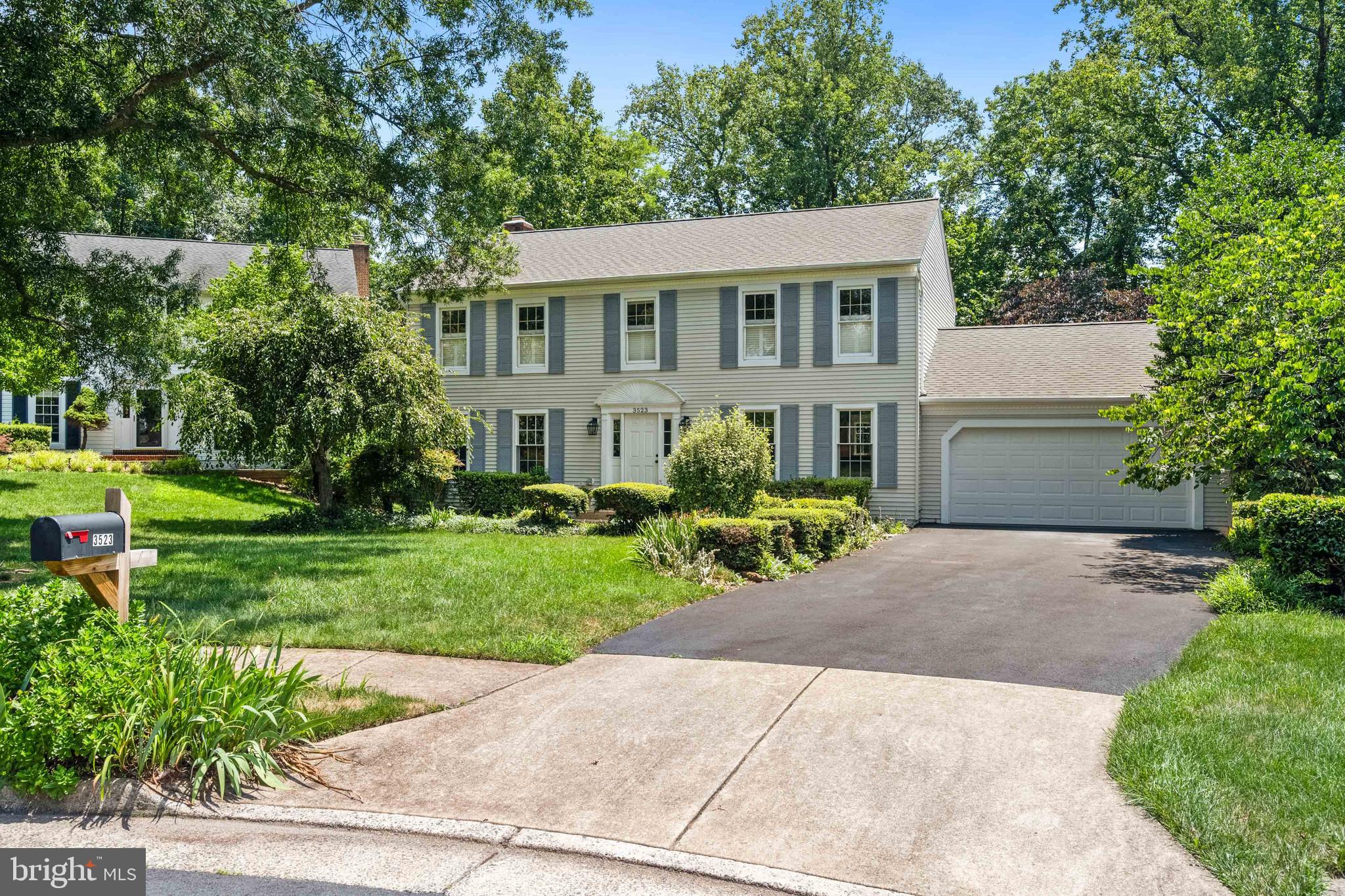3523 MAJESTIC PINE LANE