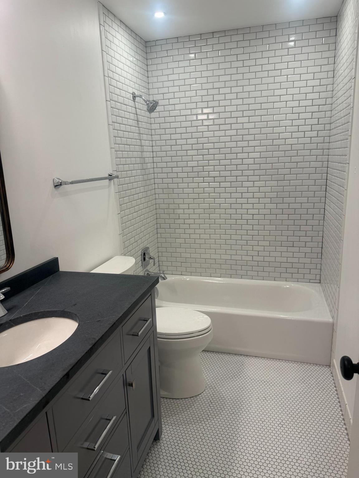 FRANKLIN GLEN - Residential