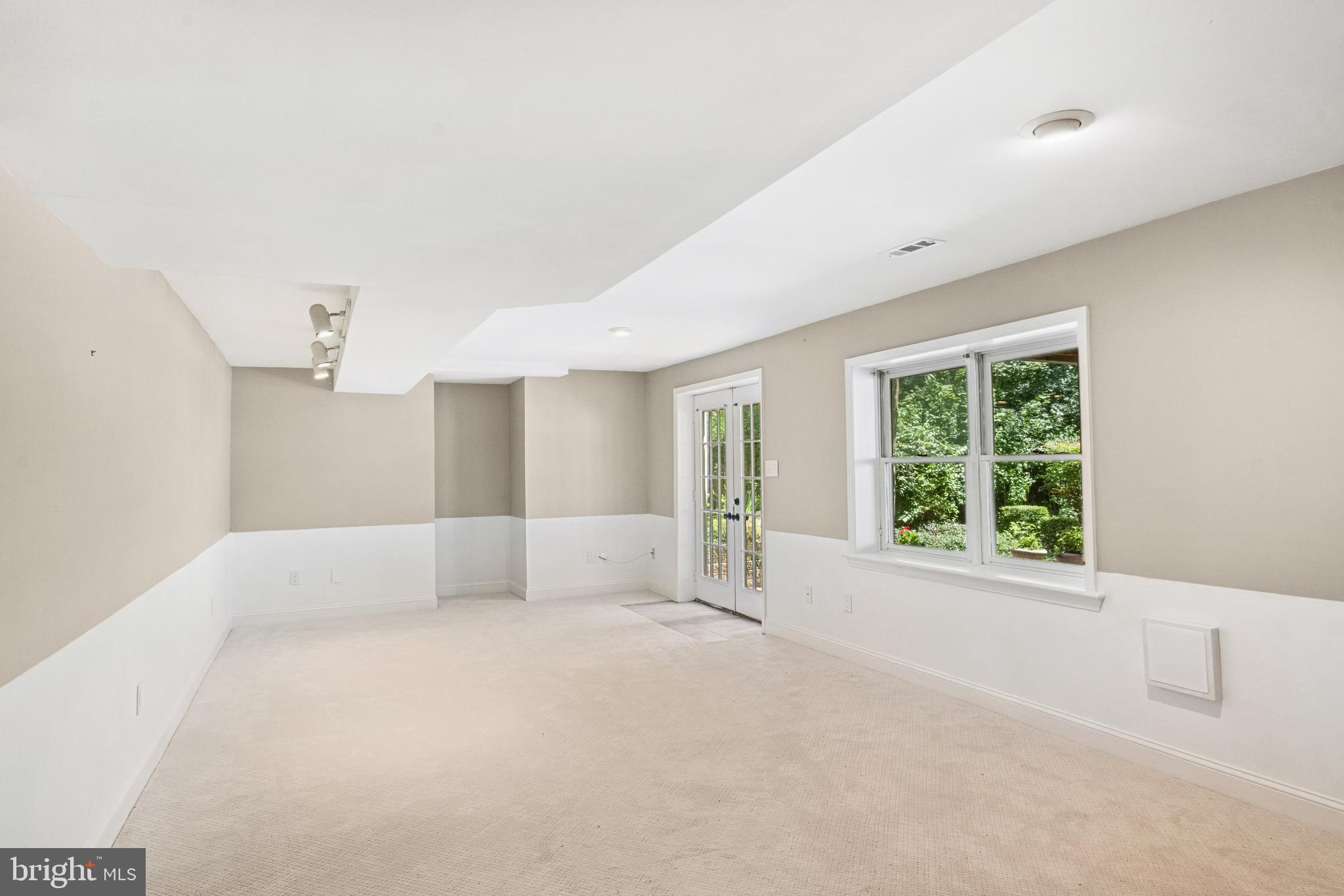 FRANKLIN GLEN - Residential