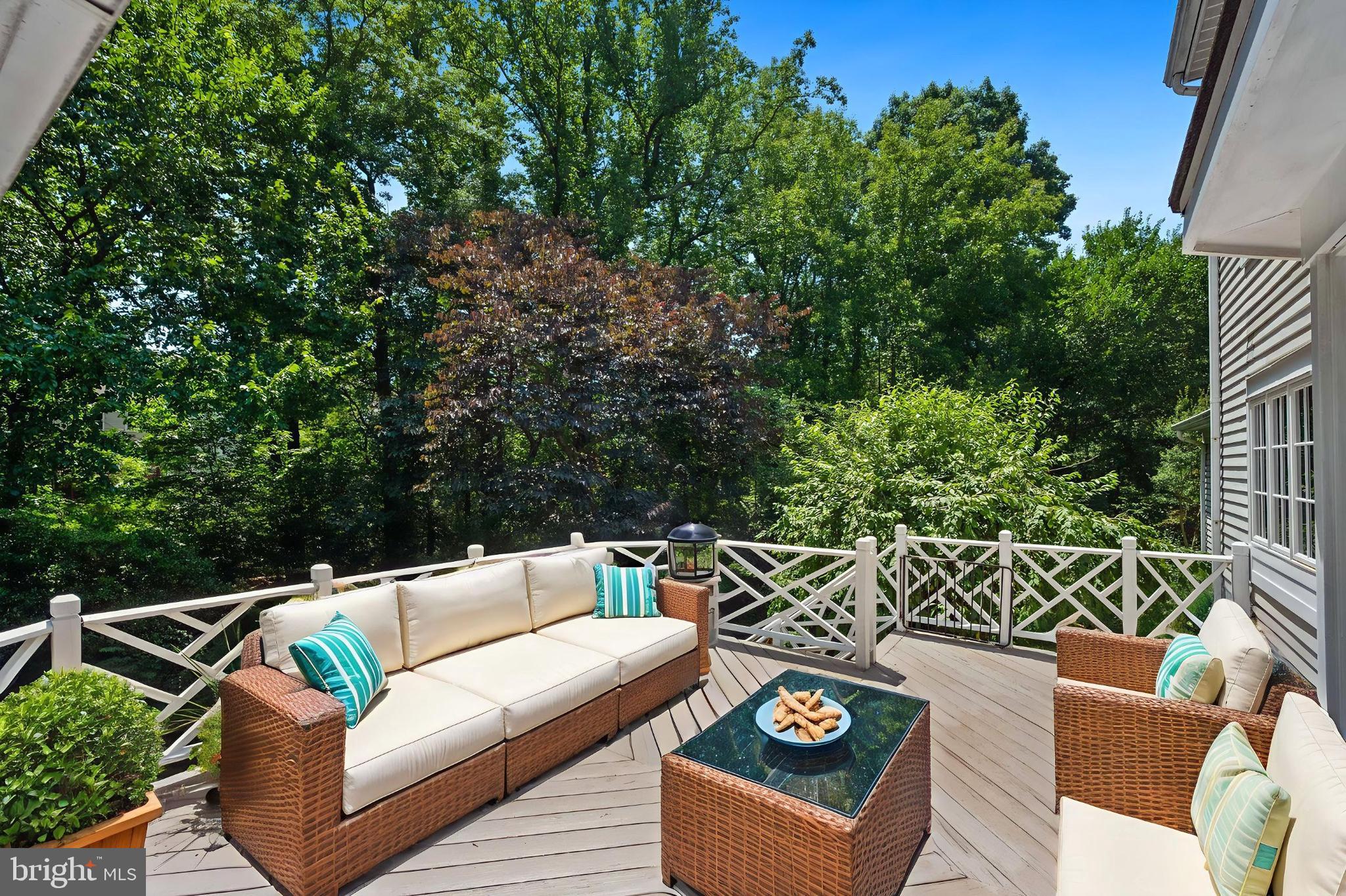 FRANKLIN GLEN - Residential