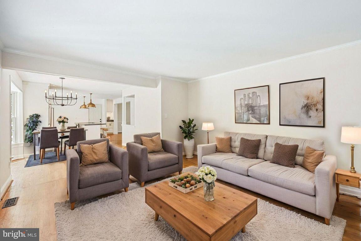 FRANKLIN GLEN - Residential