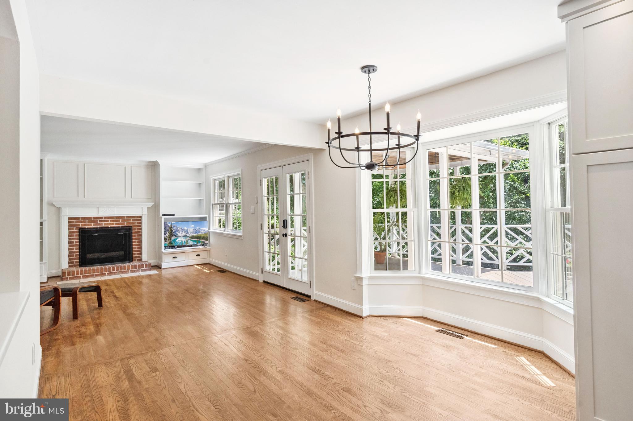 FRANKLIN GLEN - Residential