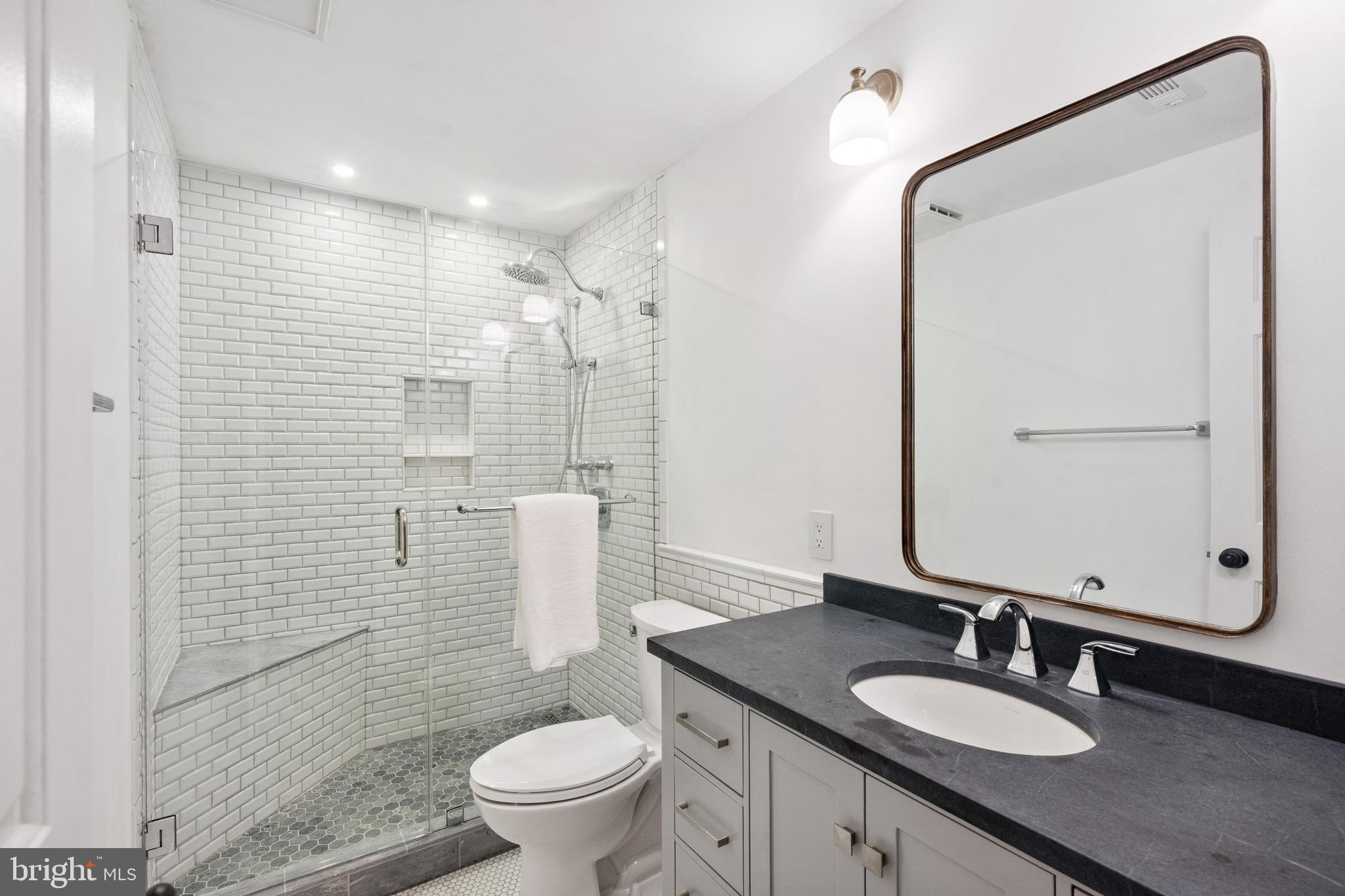 FRANKLIN GLEN - Residential