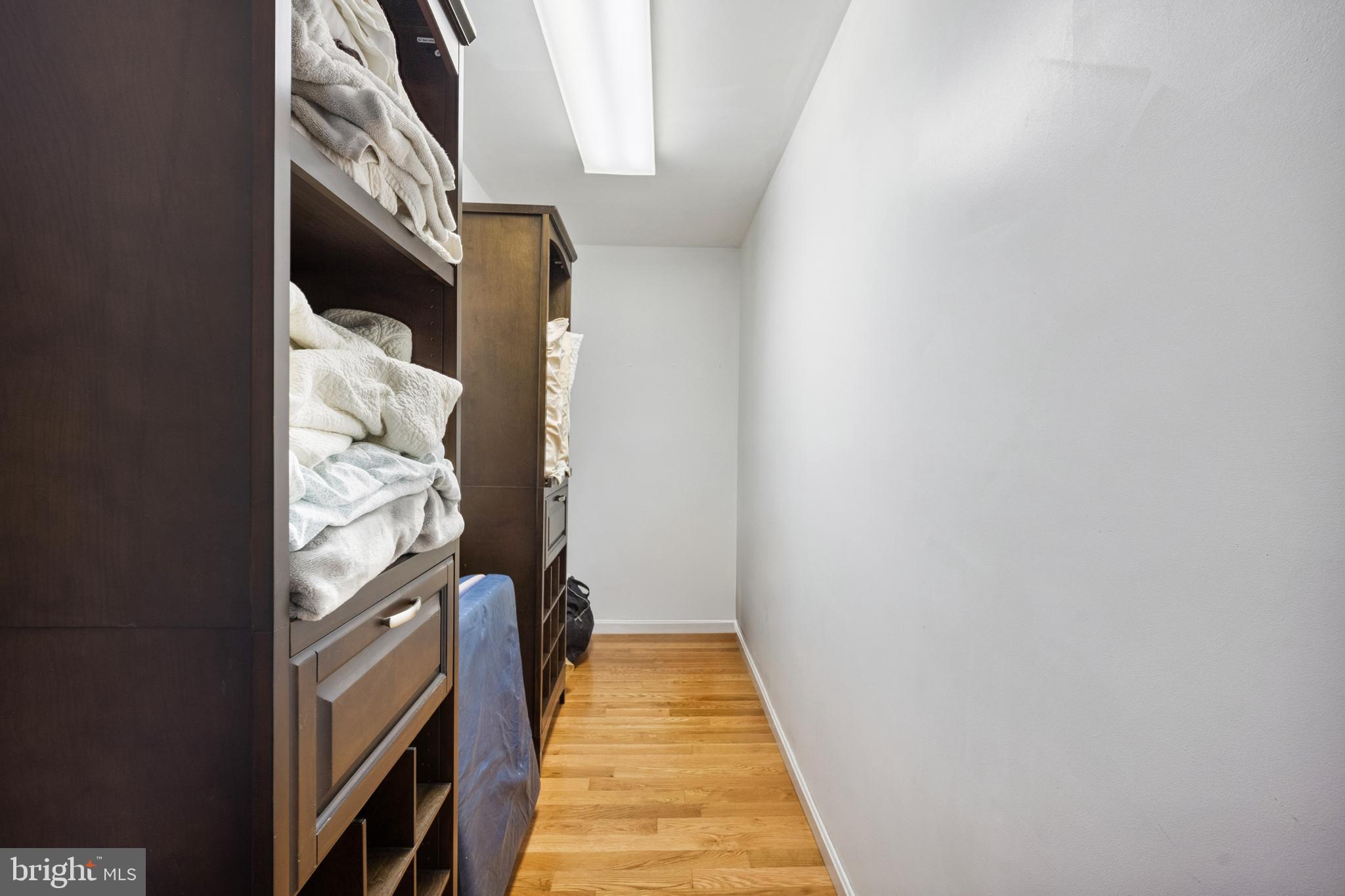 FRANKLIN GLEN - Residential