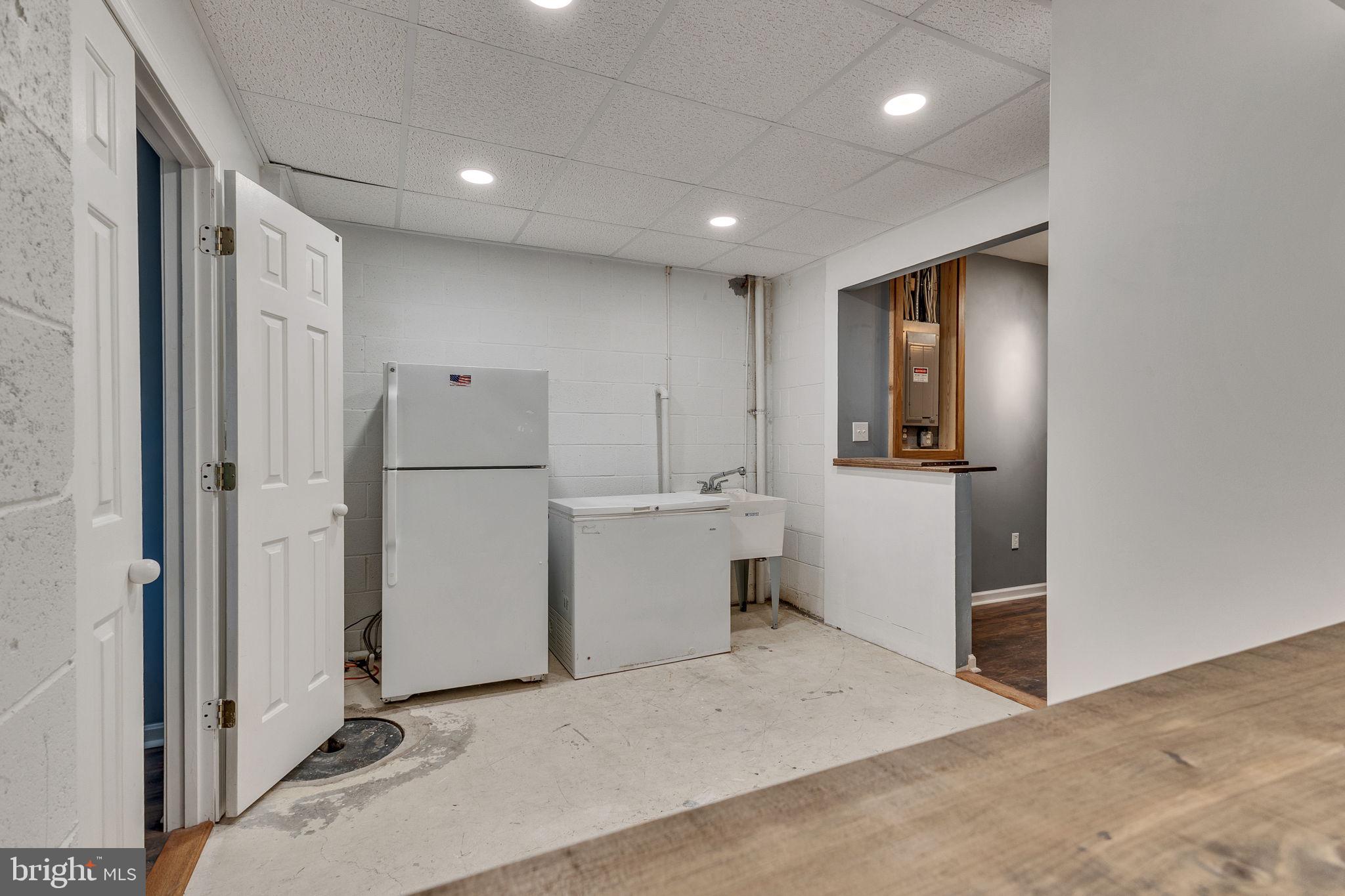 HERITAGE OAKS - Residential