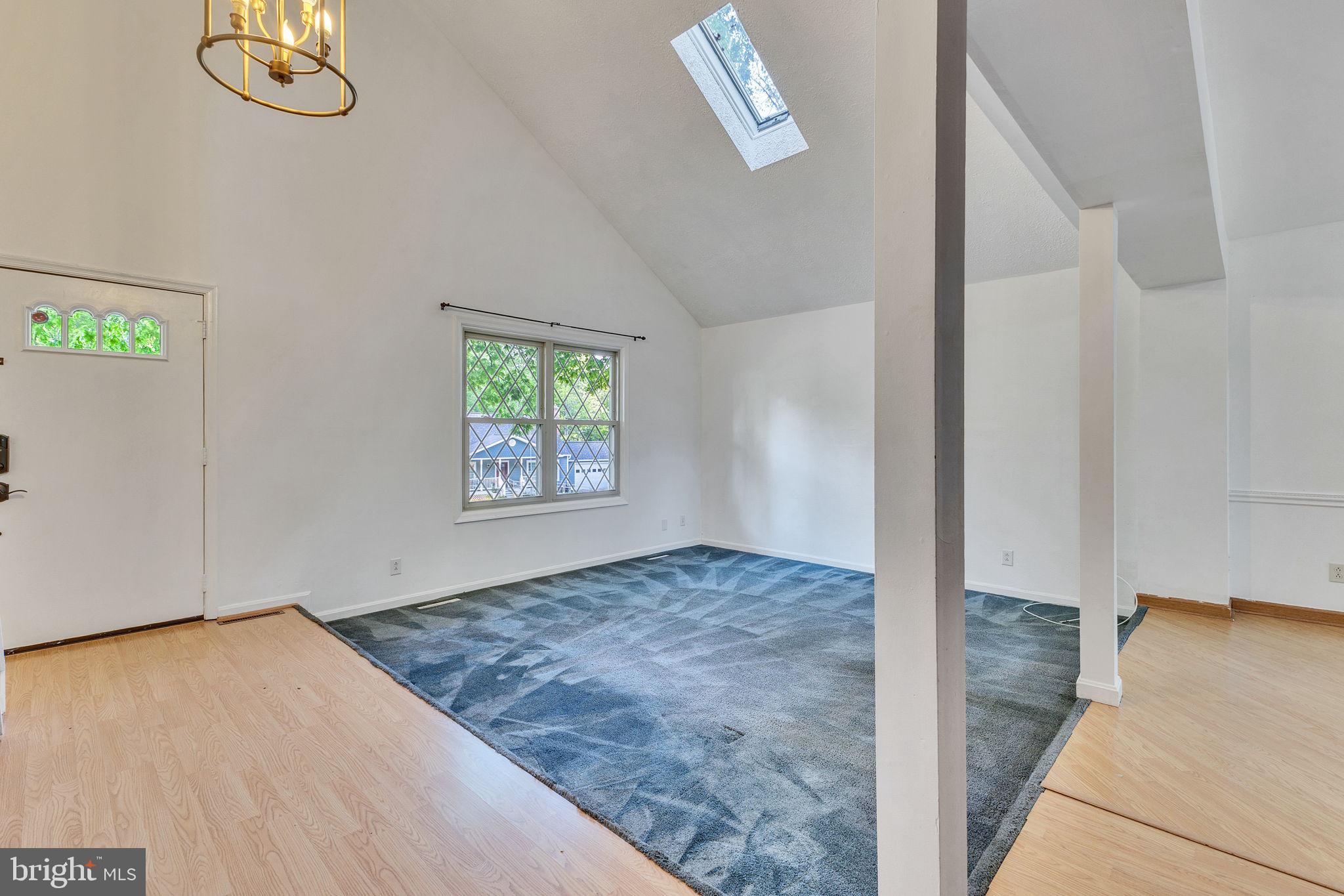 HERITAGE OAKS - Residential