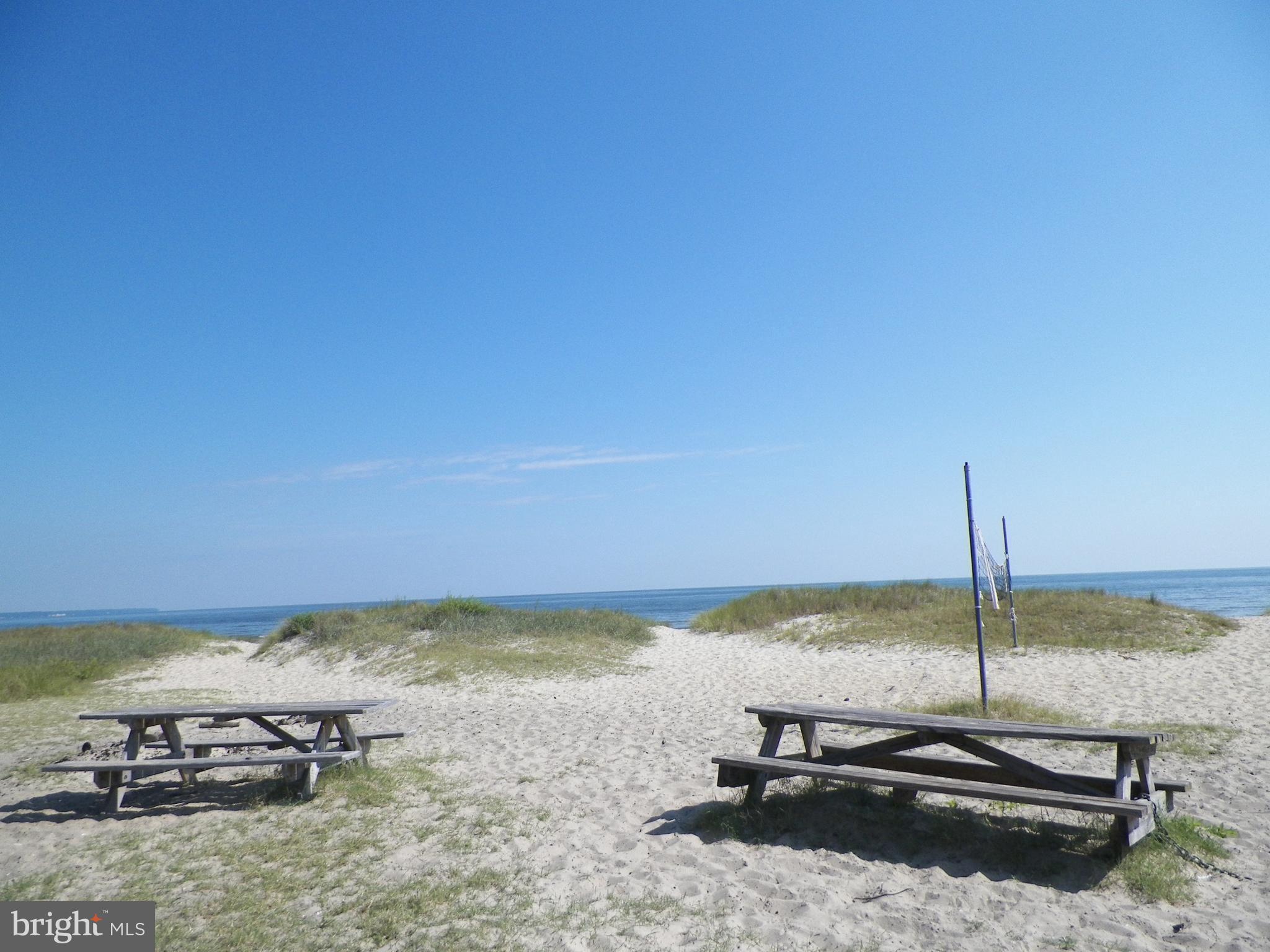 FLAG HARBOR HEIGHTS - Residential