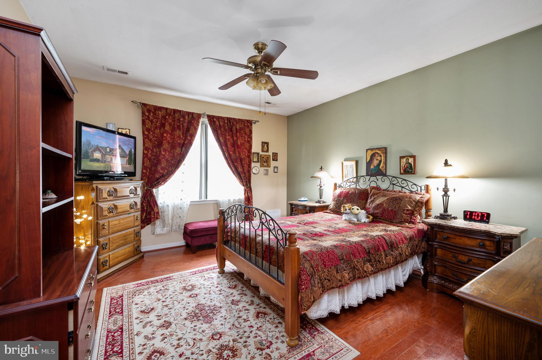 LEGACY WOODS - Residential