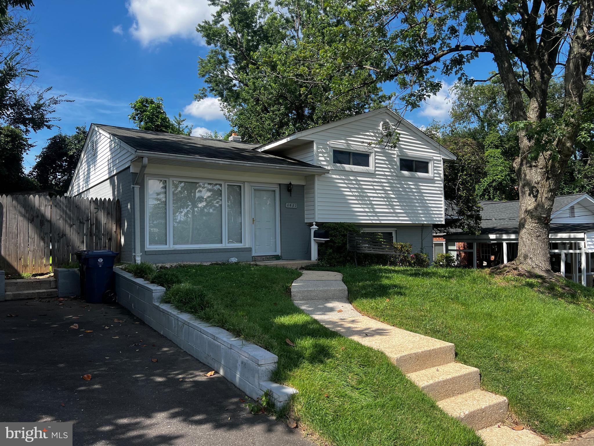 4431 VENABLE AVENUE