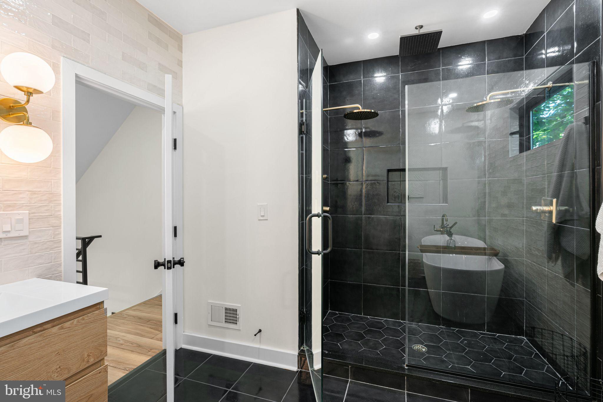 POINT BREEZE - Residential