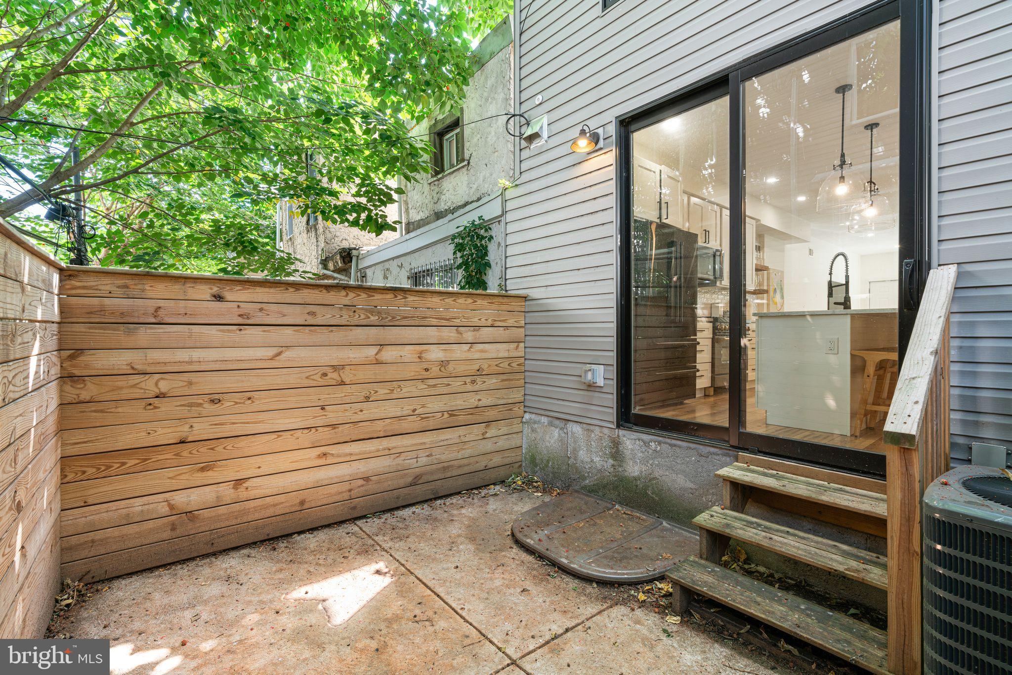 POINT BREEZE - Residential