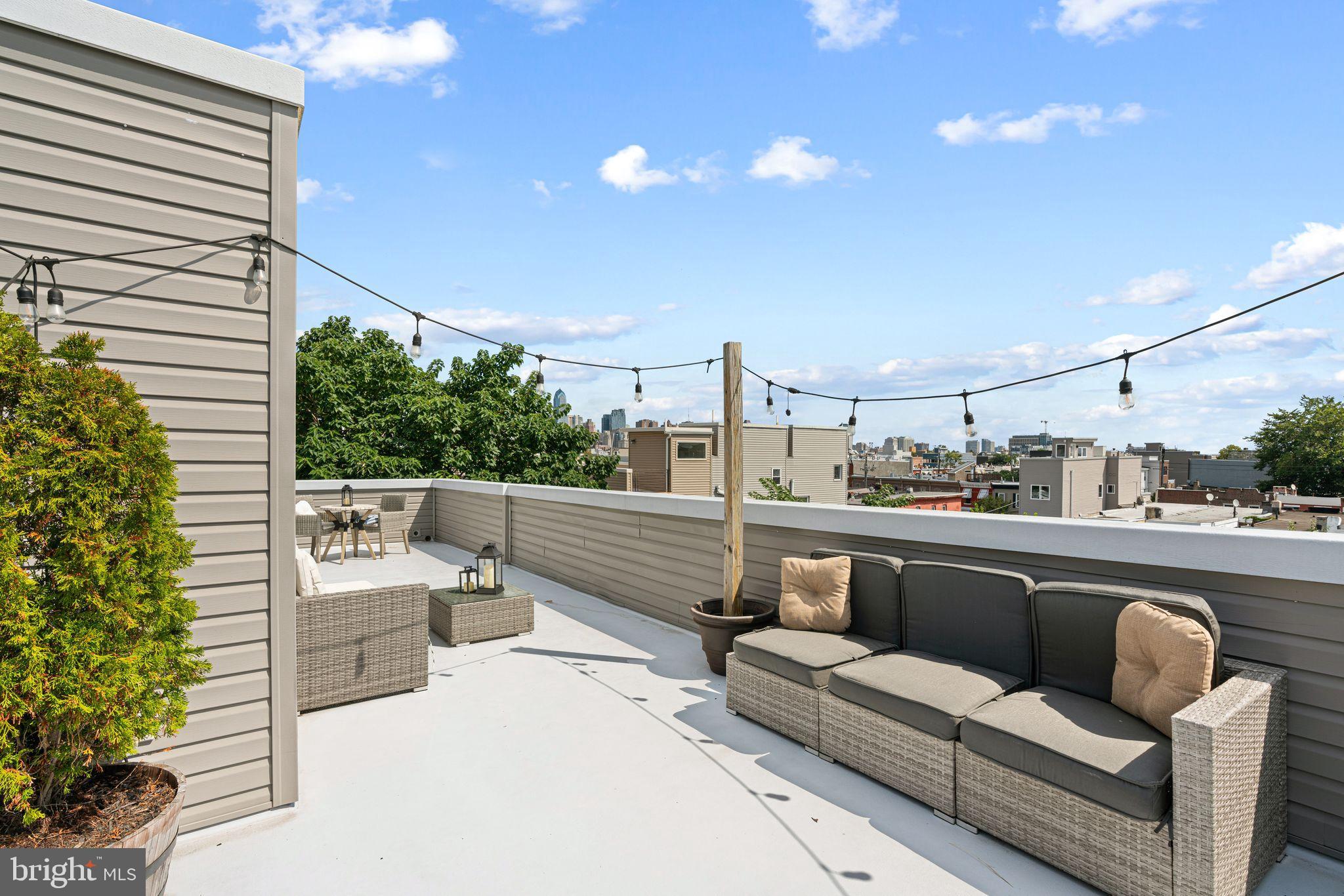 POINT BREEZE - Residential