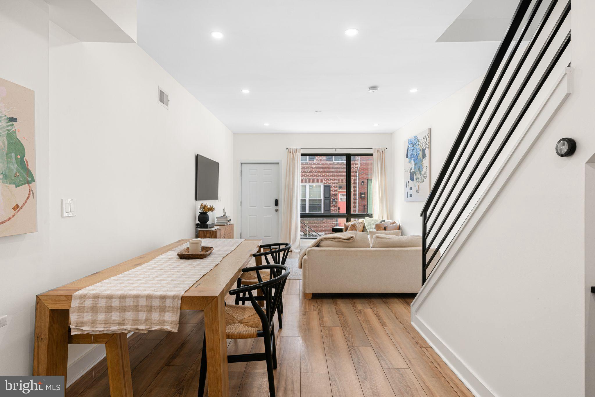 POINT BREEZE - Residential