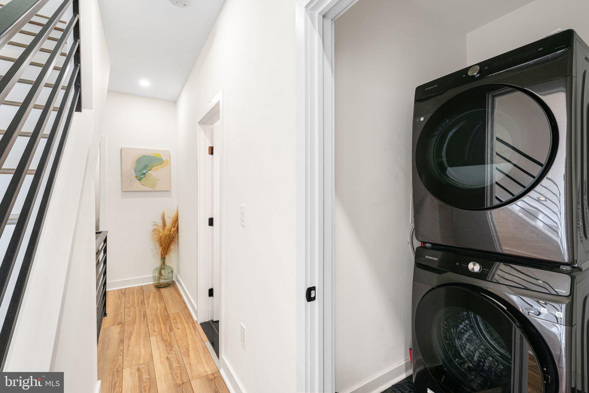 POINT BREEZE - Residential