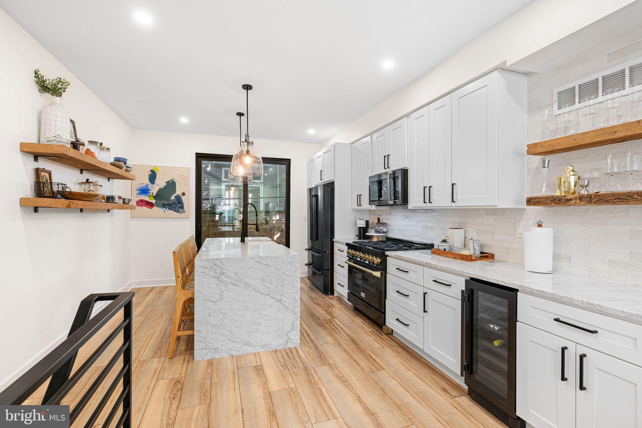 POINT BREEZE - Residential