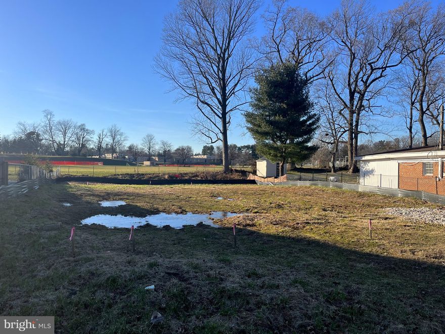 SITE IS READY TO BE BUILT UPON.  BUILD YOUR OWN CUSTOM DREAM HOME OR USE THE ATTACHED PLANS.