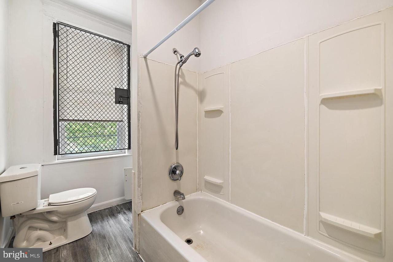 GWYNN OAK - Residential Income