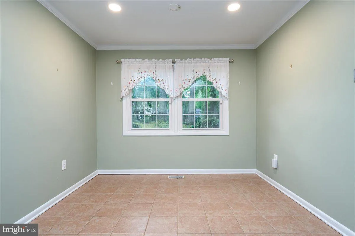 Bowie, Maryland 20715, United States, 3 Bedrooms Bedrooms, ,2 BathroomsBathrooms,Residential,Coming Soon,174819