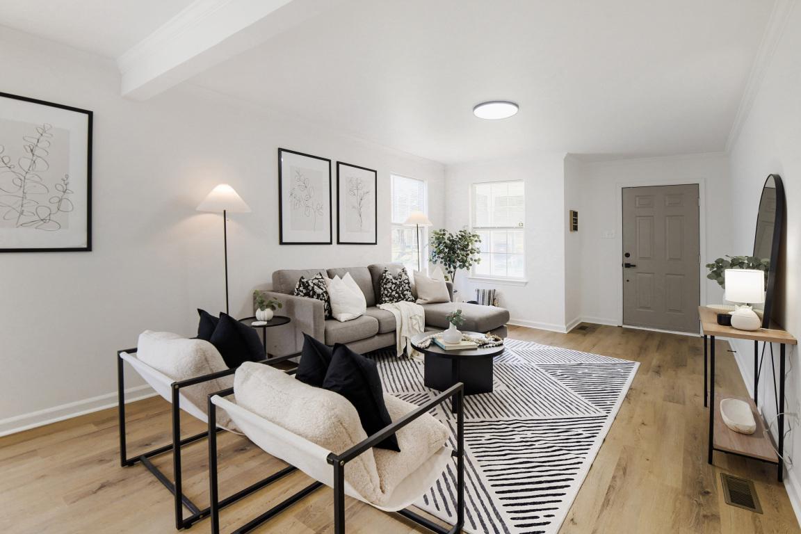 15 SADDLESTONE COURT