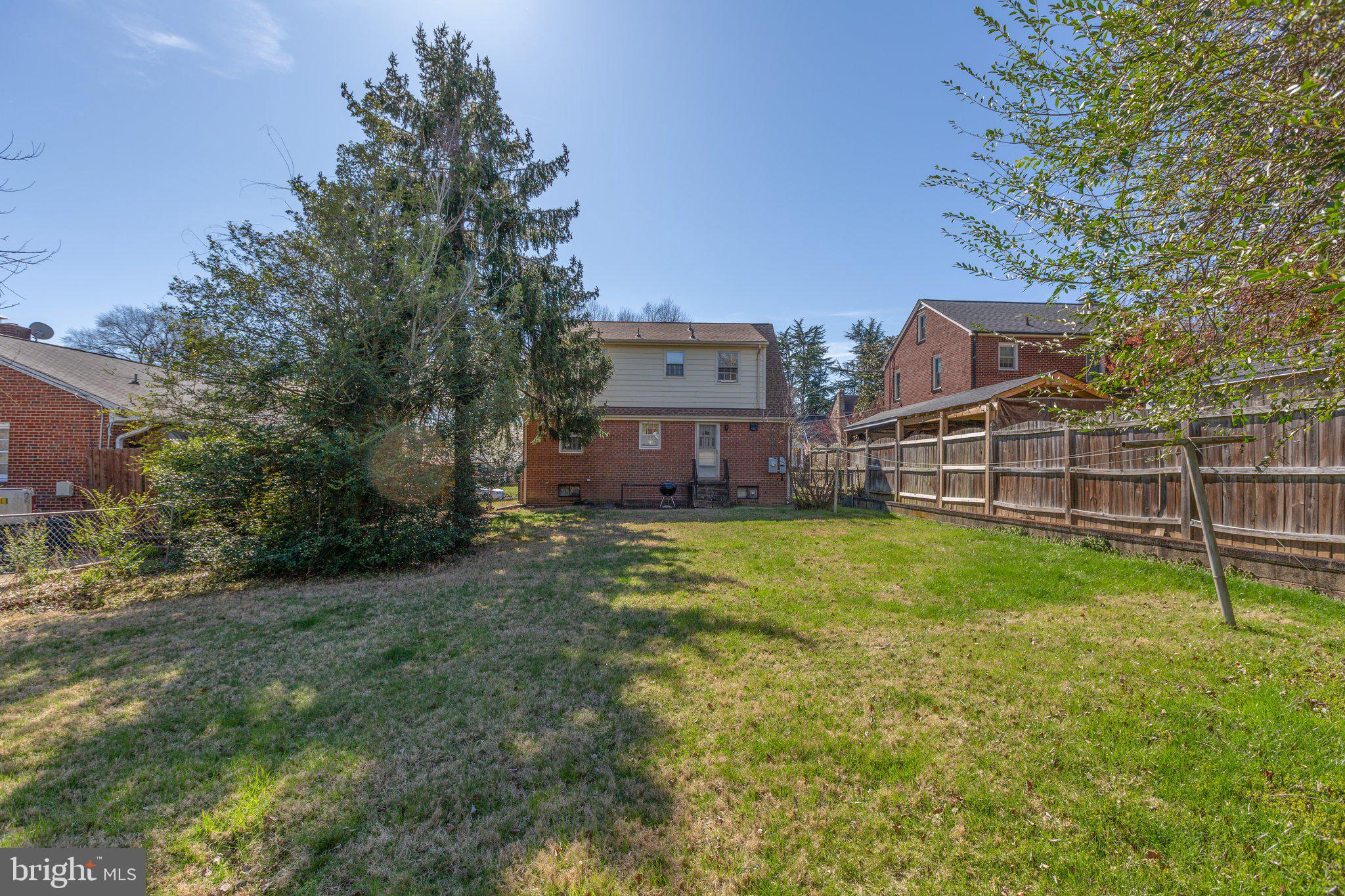 COLLEGE HEIGHTS - Residential