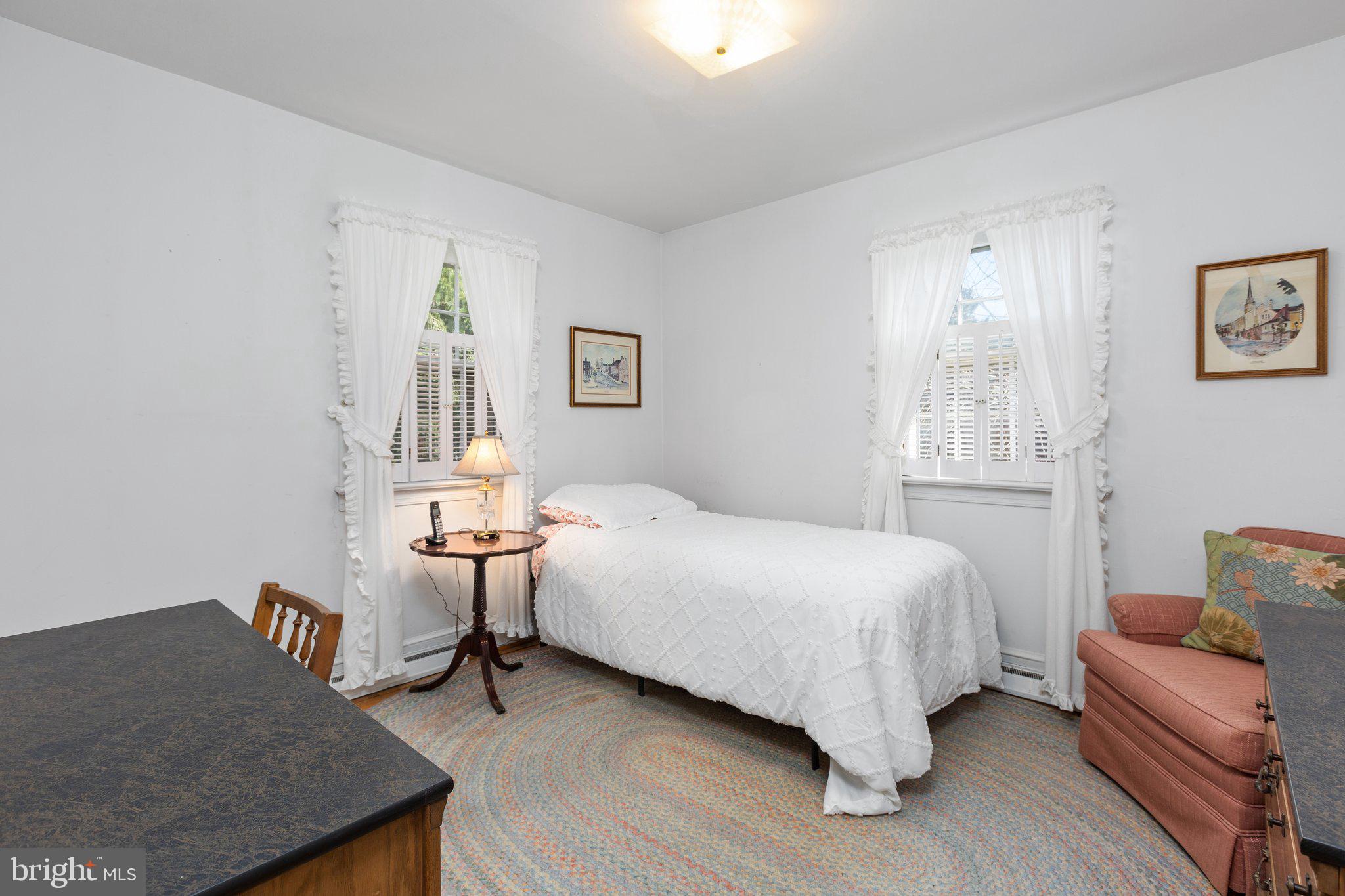 COLLEGE HEIGHTS - Residential
