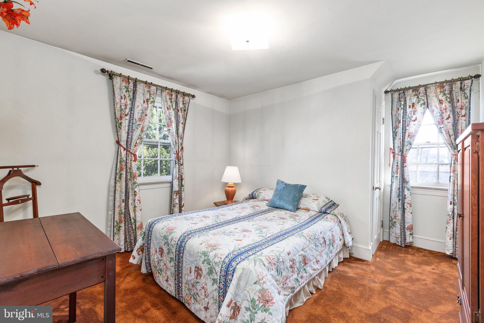 COLLEGE HEIGHTS - Residential