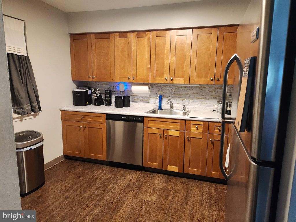 Photo of 4000 Gypsy Lane #231B2, PHILADELPHIA, PA 19129 (MLS # PAPH2550364)