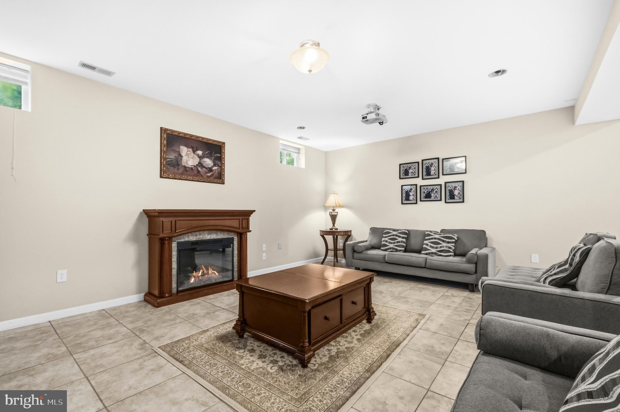 SPRUCE HILL ESTATES - Residential