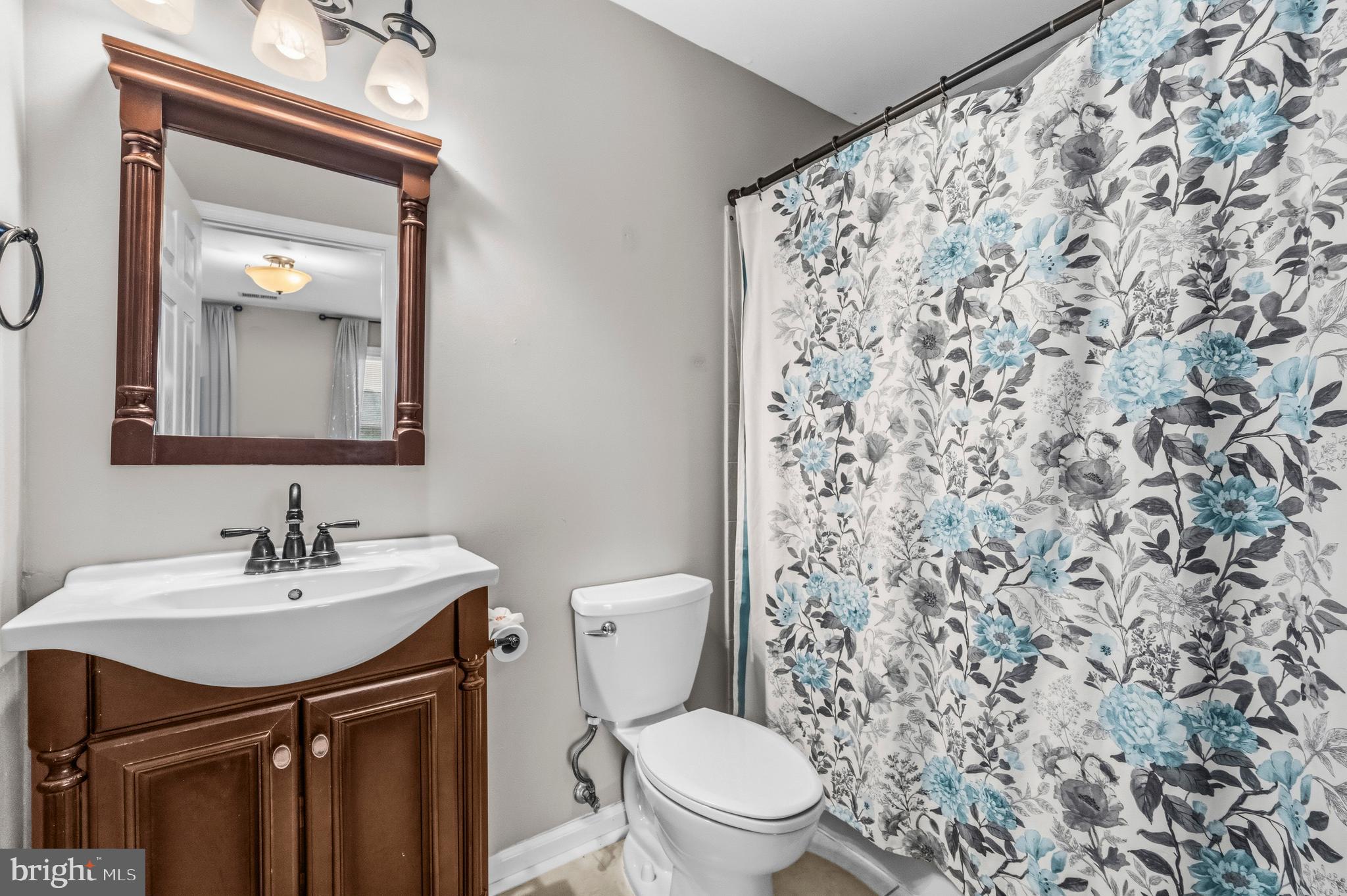 SPRUCE HILL ESTATES - Residential