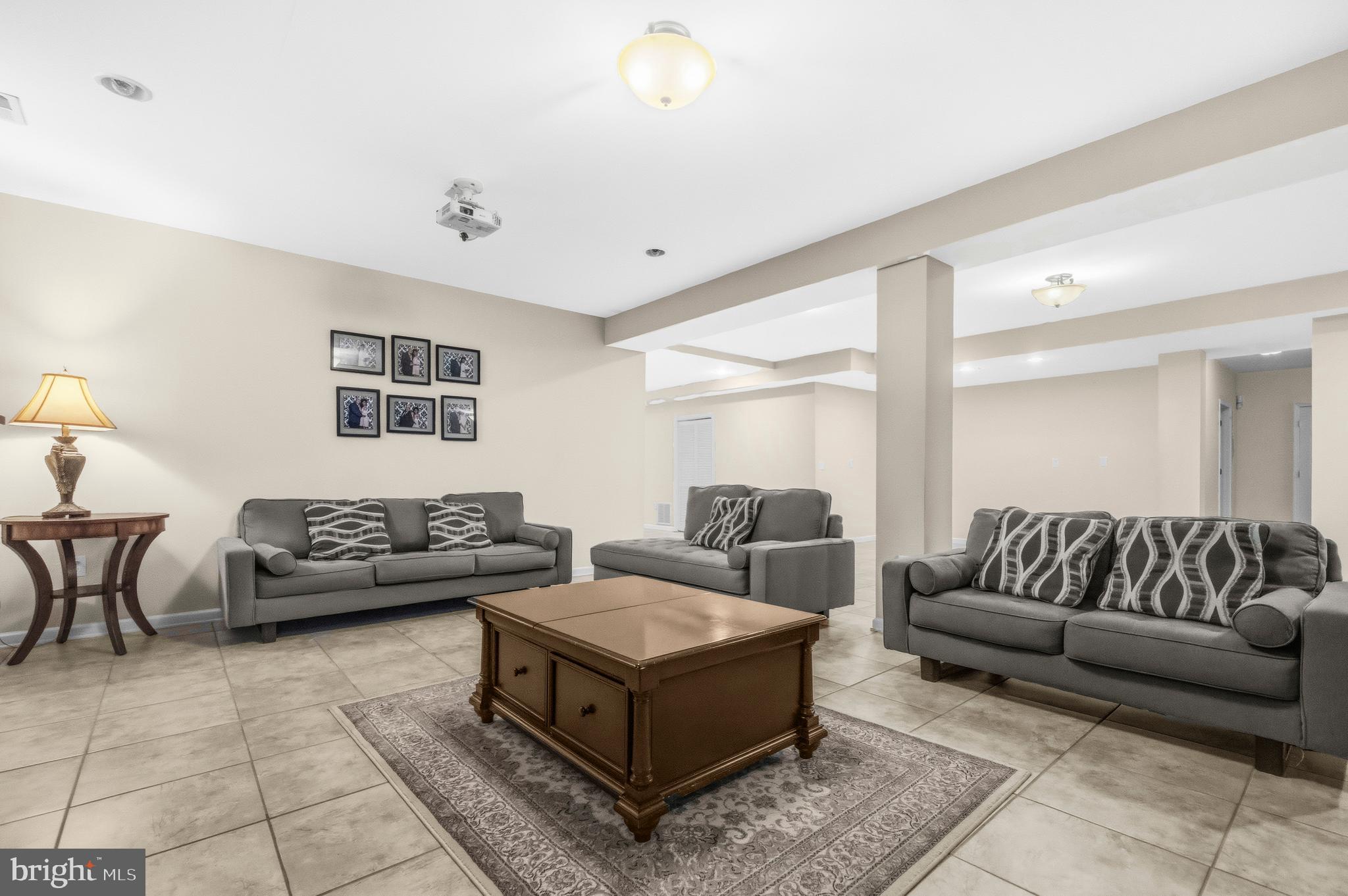 SPRUCE HILL ESTATES - Residential