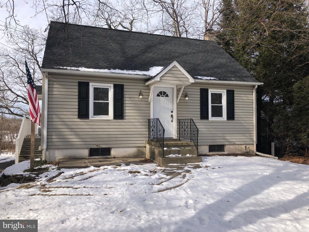 Photo of 726 Hilltown Pike, LINE LEXINGTON, PA 18932 (MLS # PABU2113158)