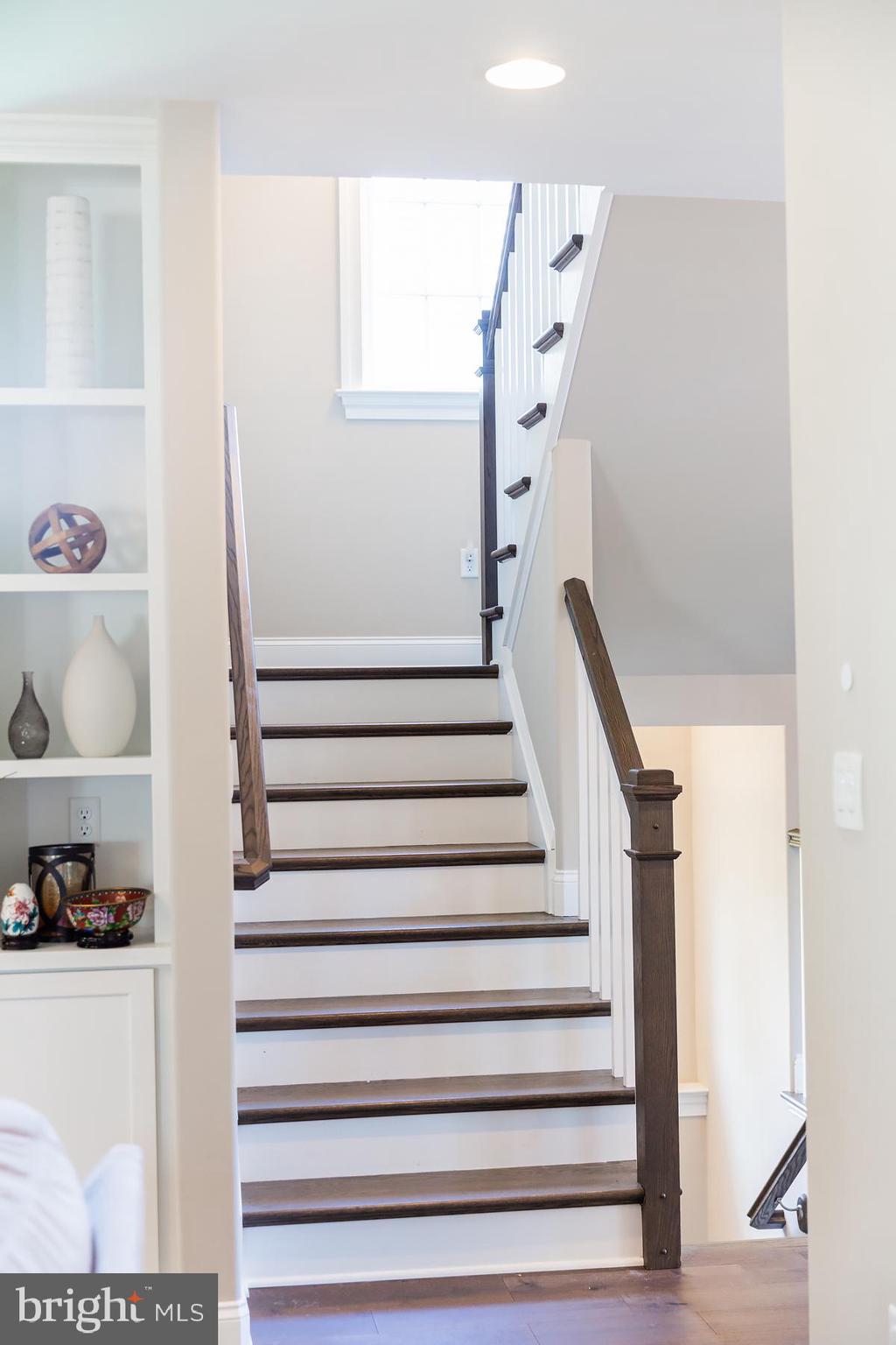 BROOKLAWN - Residential