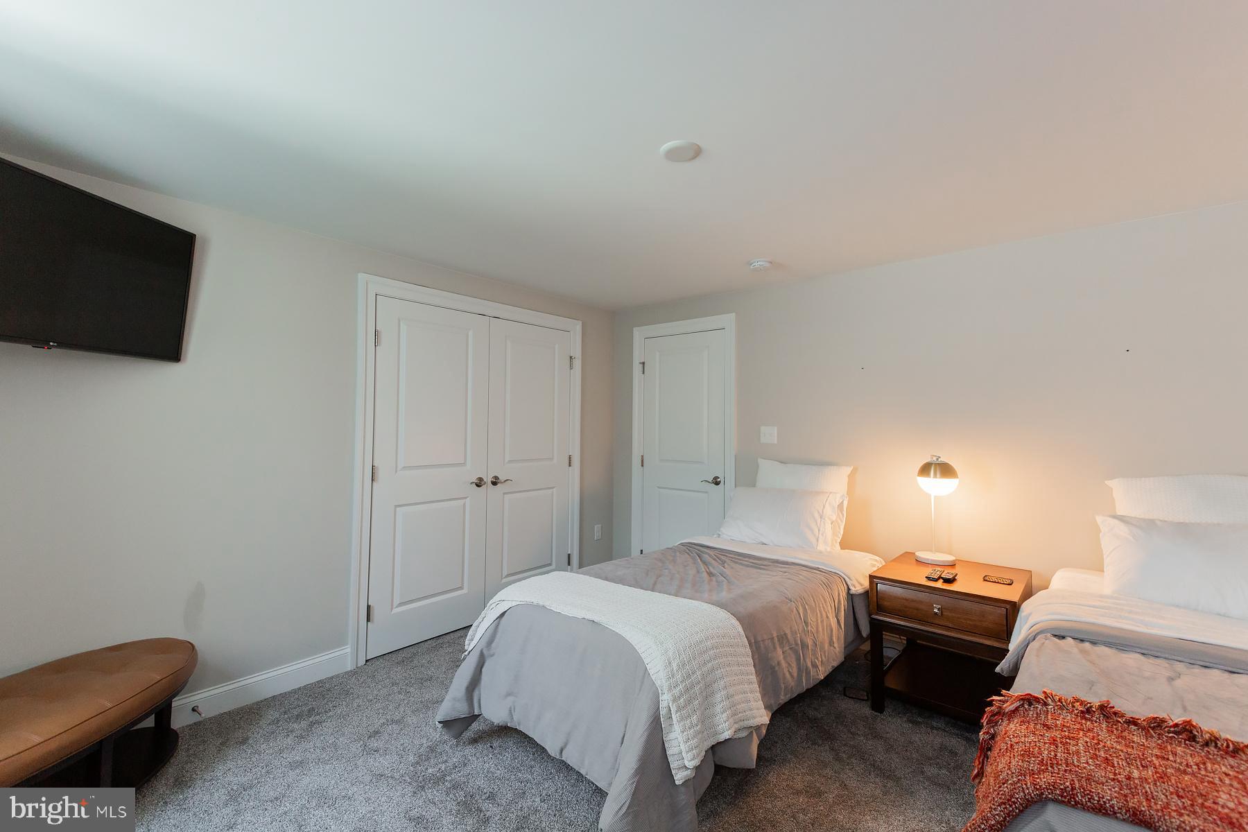 BROOKLAWN - Residential