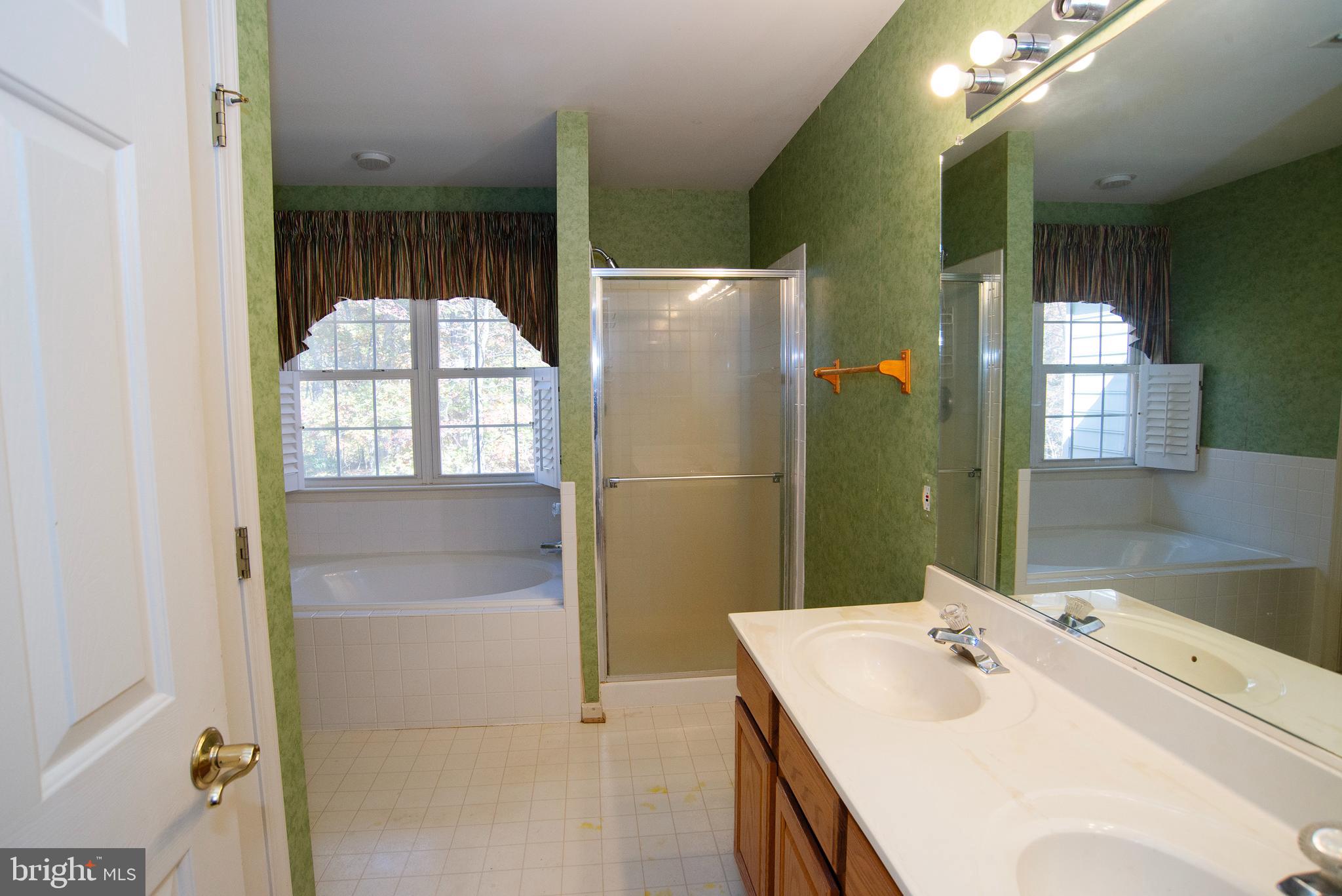 CHANCELLOR WEST - Residential