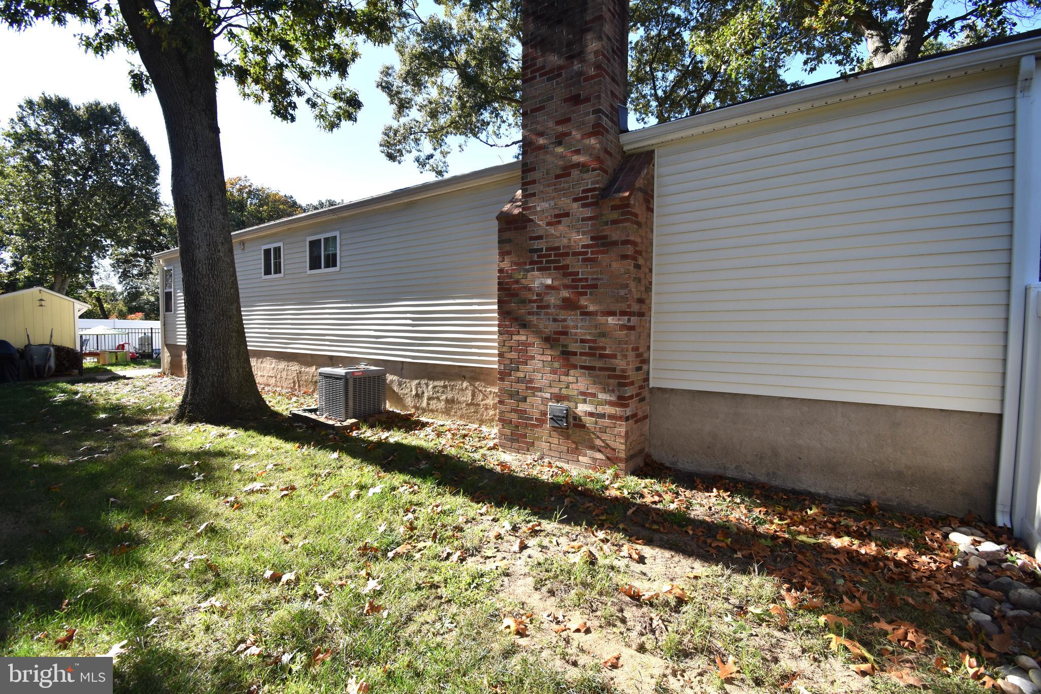 1122 S FAIRVIEW STREET
