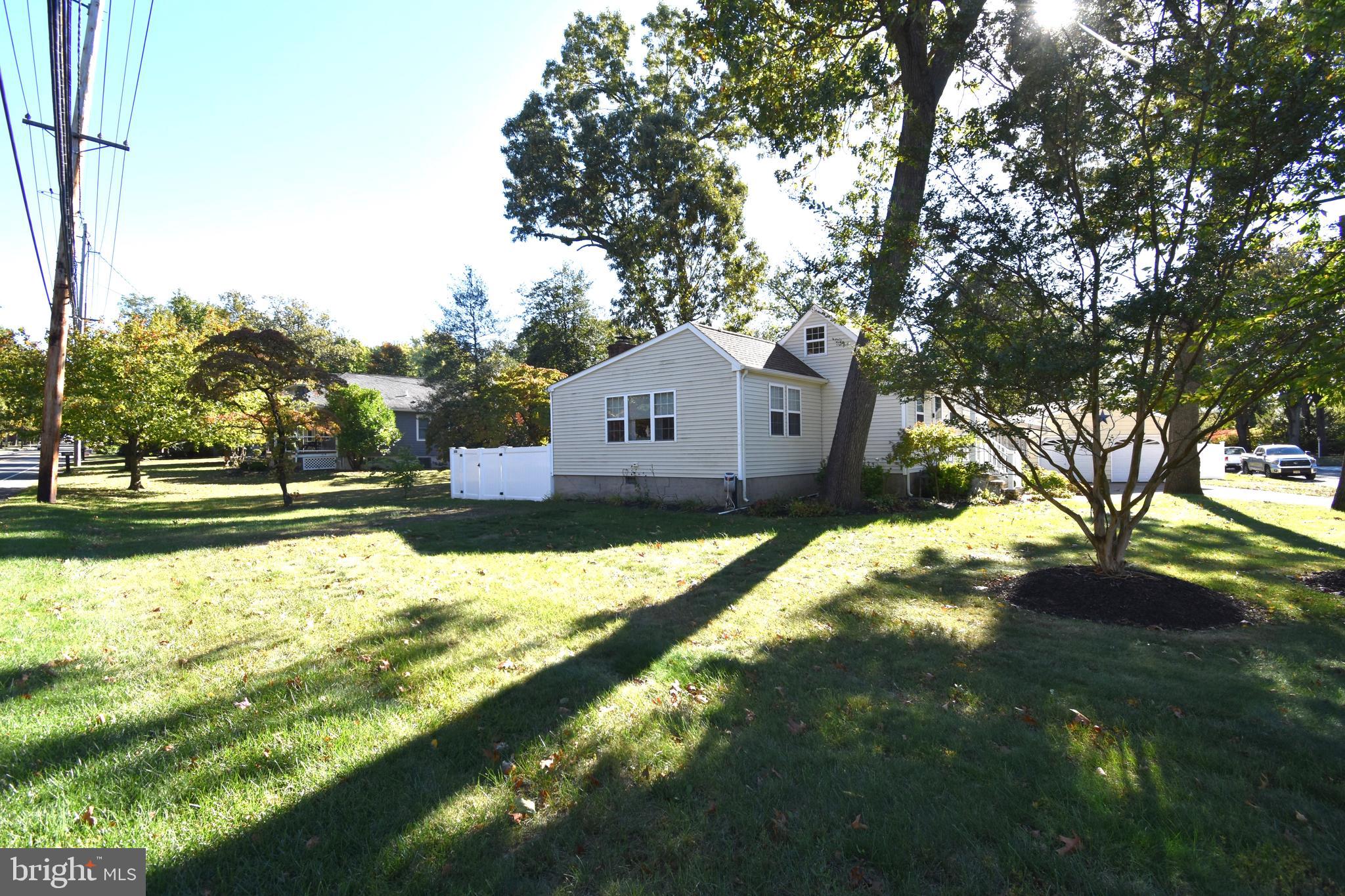 1122 S FAIRVIEW STREET