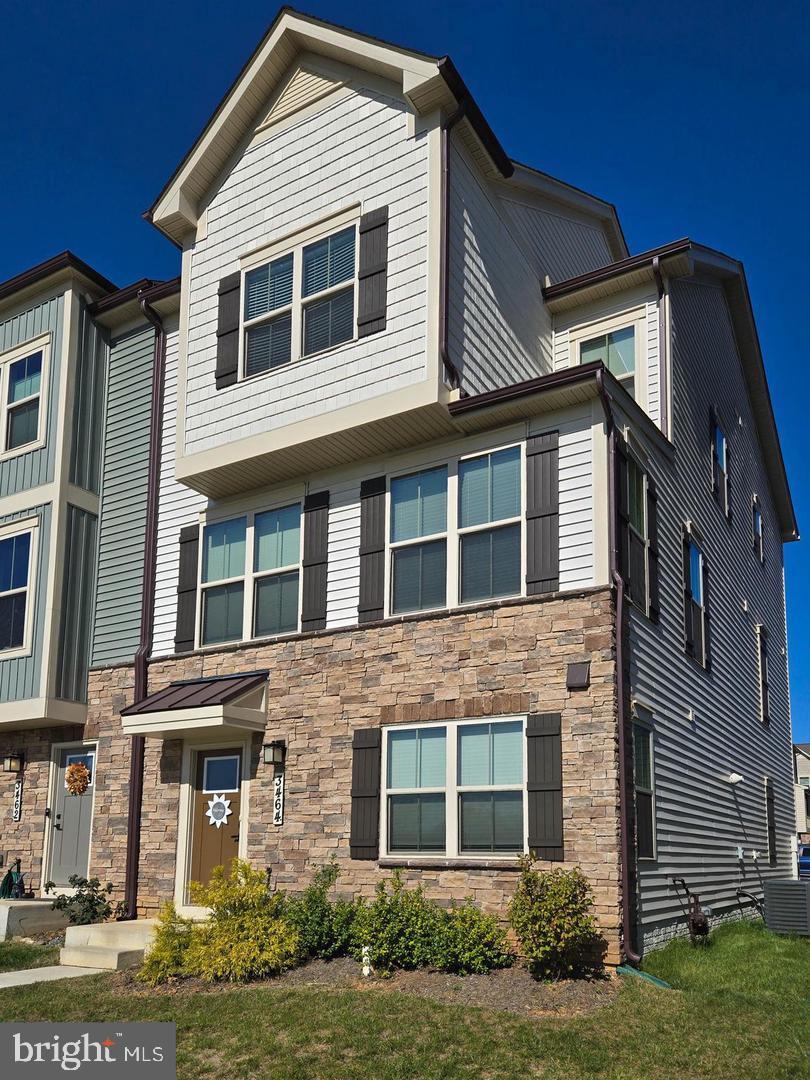 3464 SUNSET RIDGE DRIVE