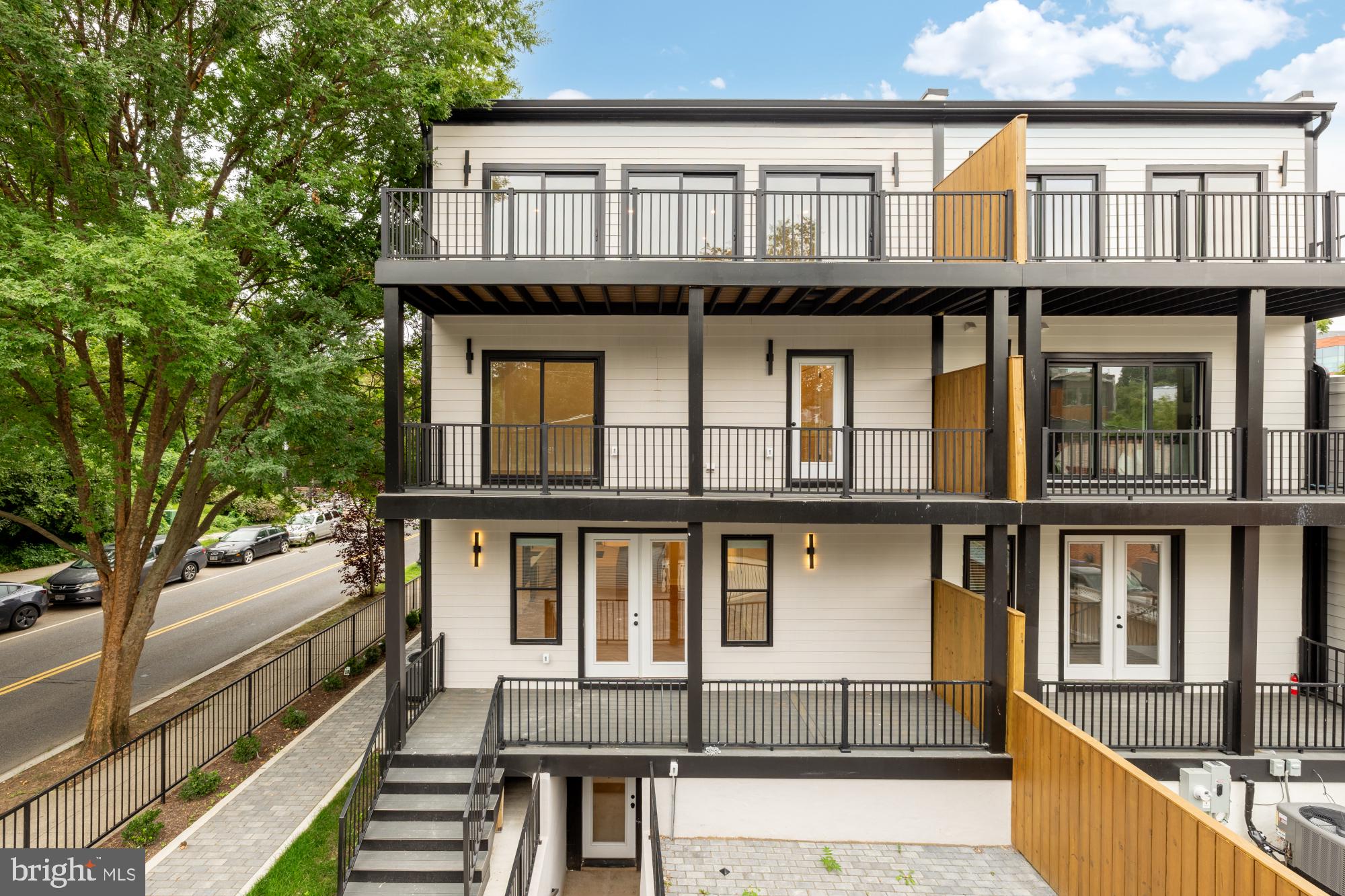 1600 37TH STREET NW