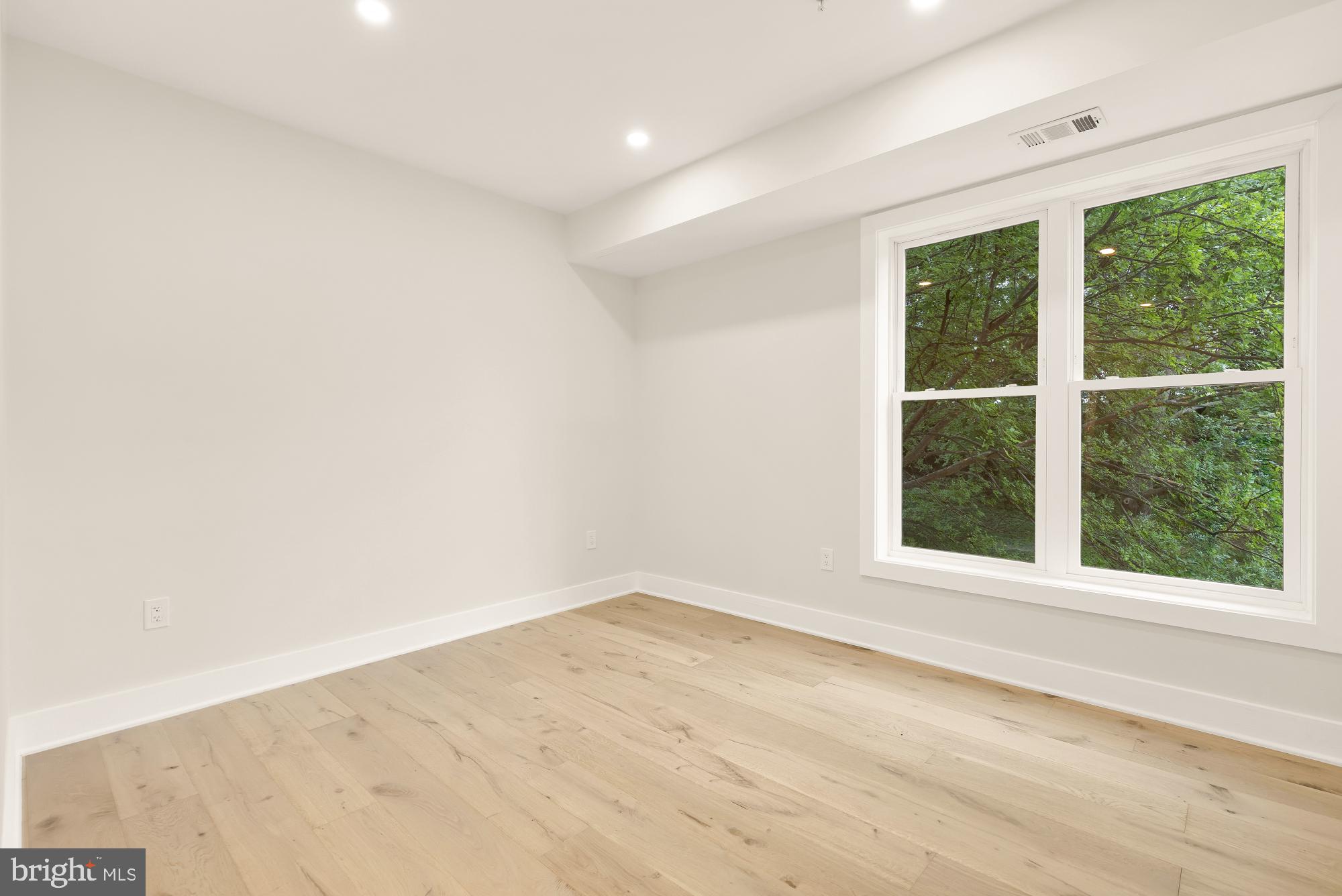 BURLEITH - Residential