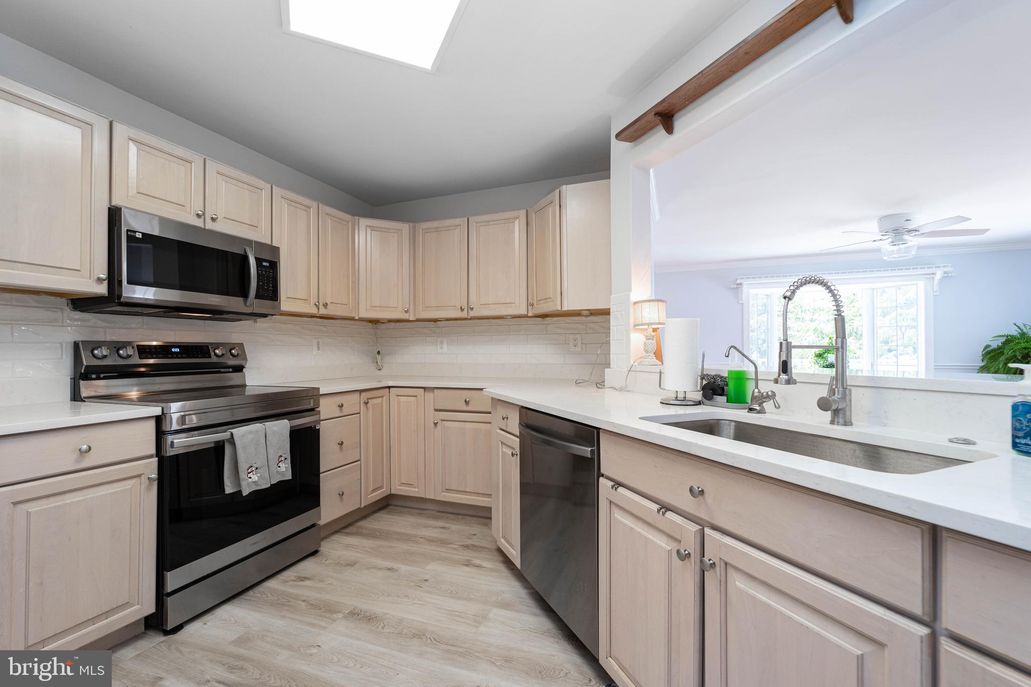 REEVES CROSSING - Residential Lease