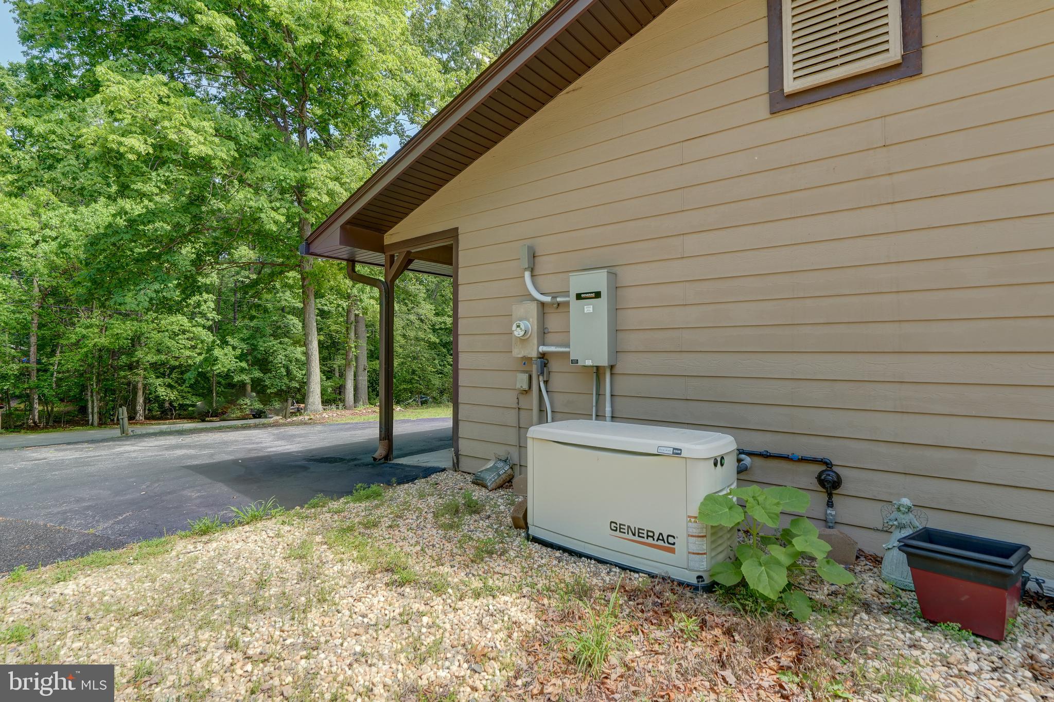 WINDWOOD COVES - Residential