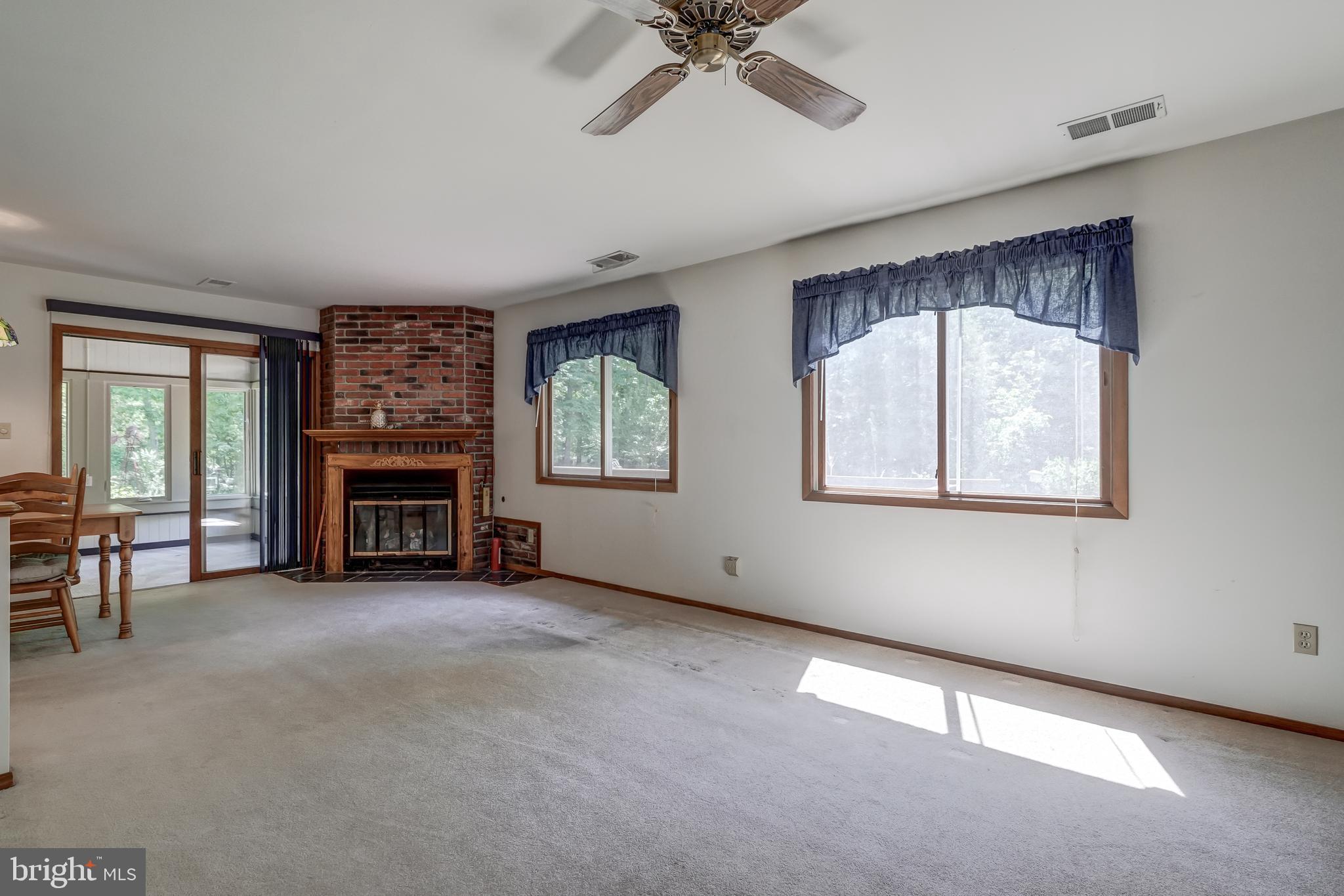 WINDWOOD COVES - Residential