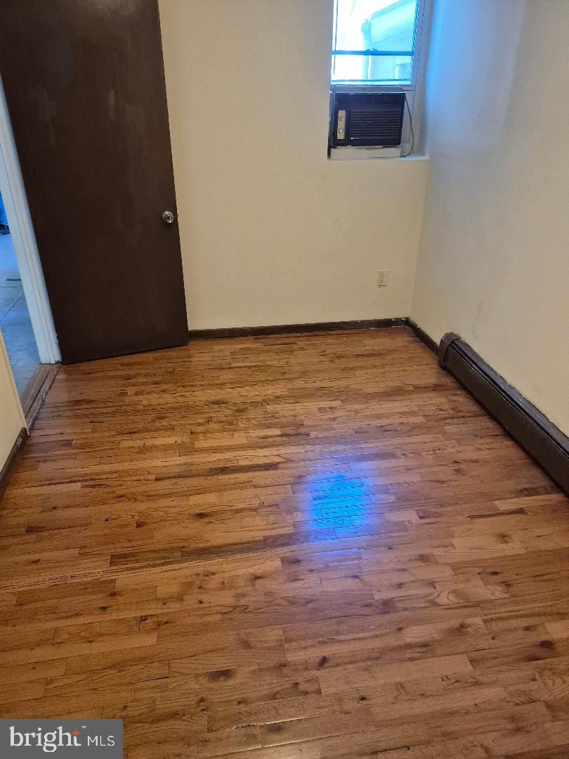 PASSYUNK SQUARE - Residential Income