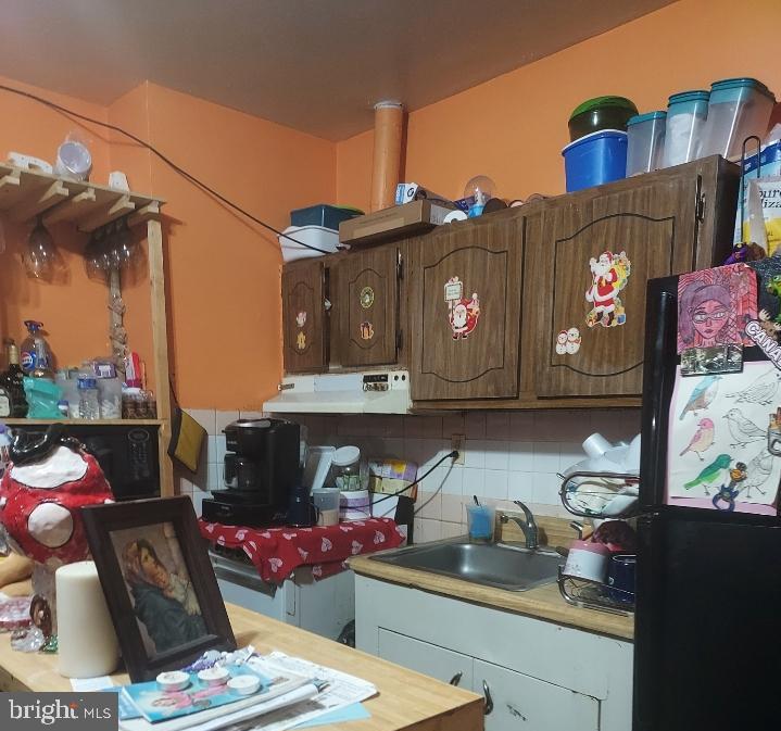 PASSYUNK SQUARE - Residential Income