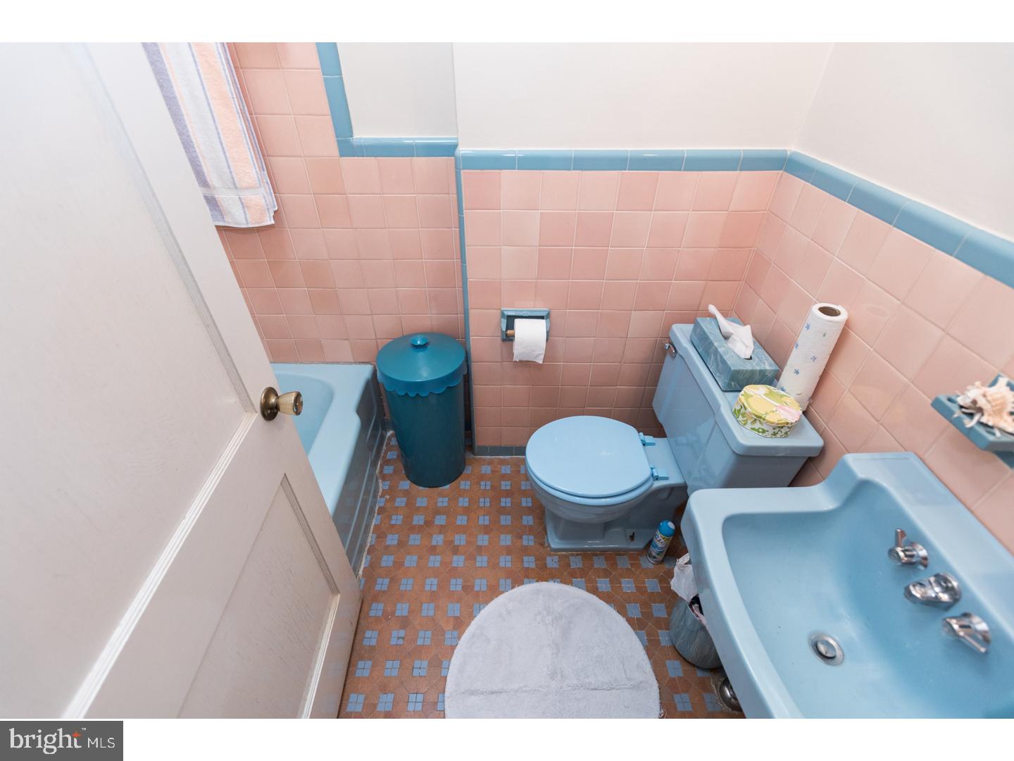 PHILADELPHIA (NORTHEAST) - Residential