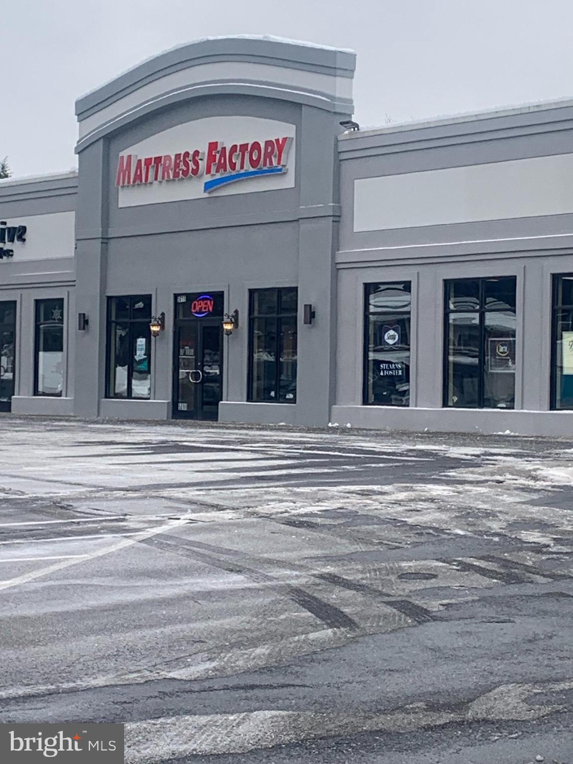 5014 W CHESTER PIKE 5022