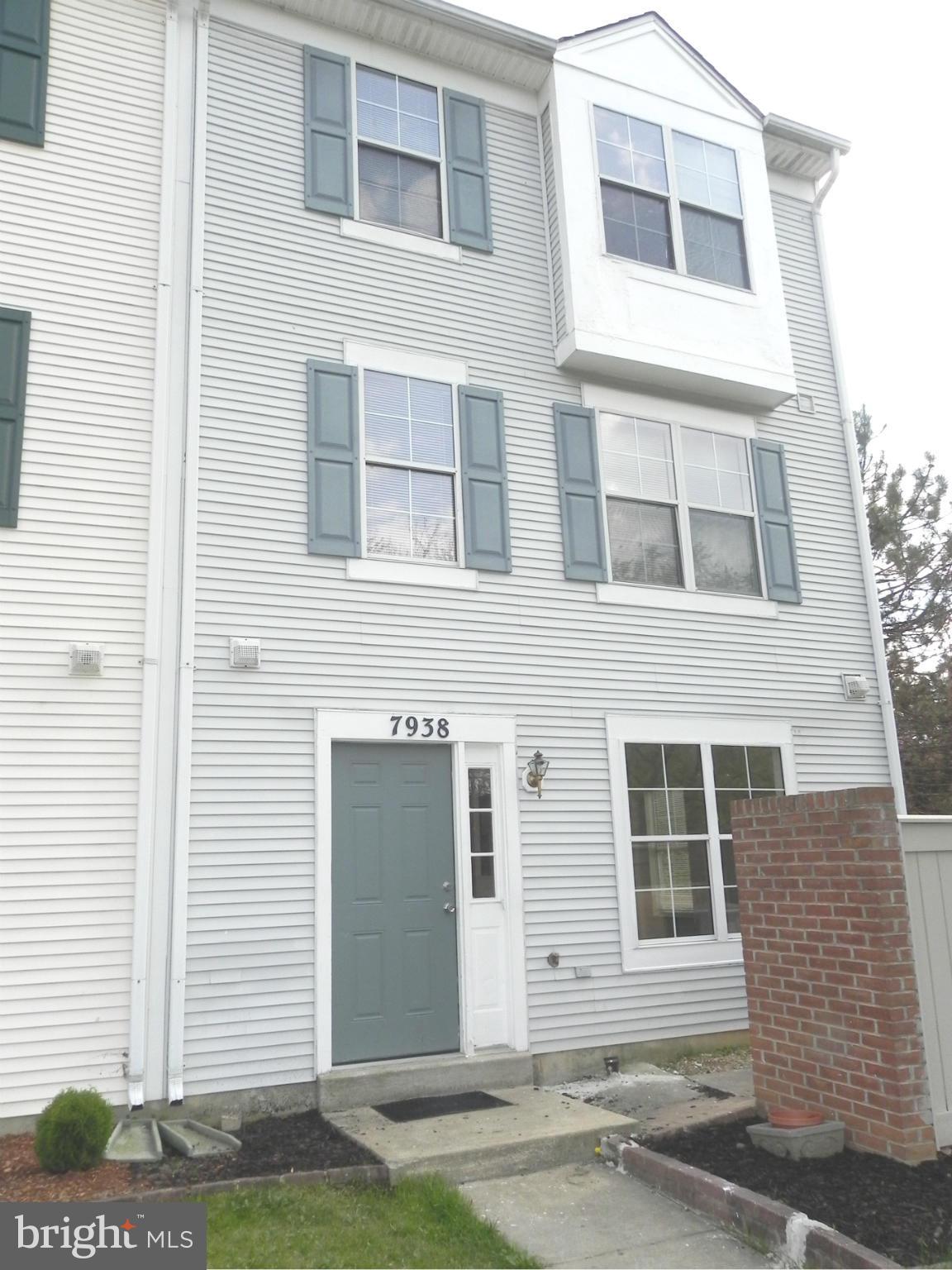 CHARLESGATE - Residential Lease