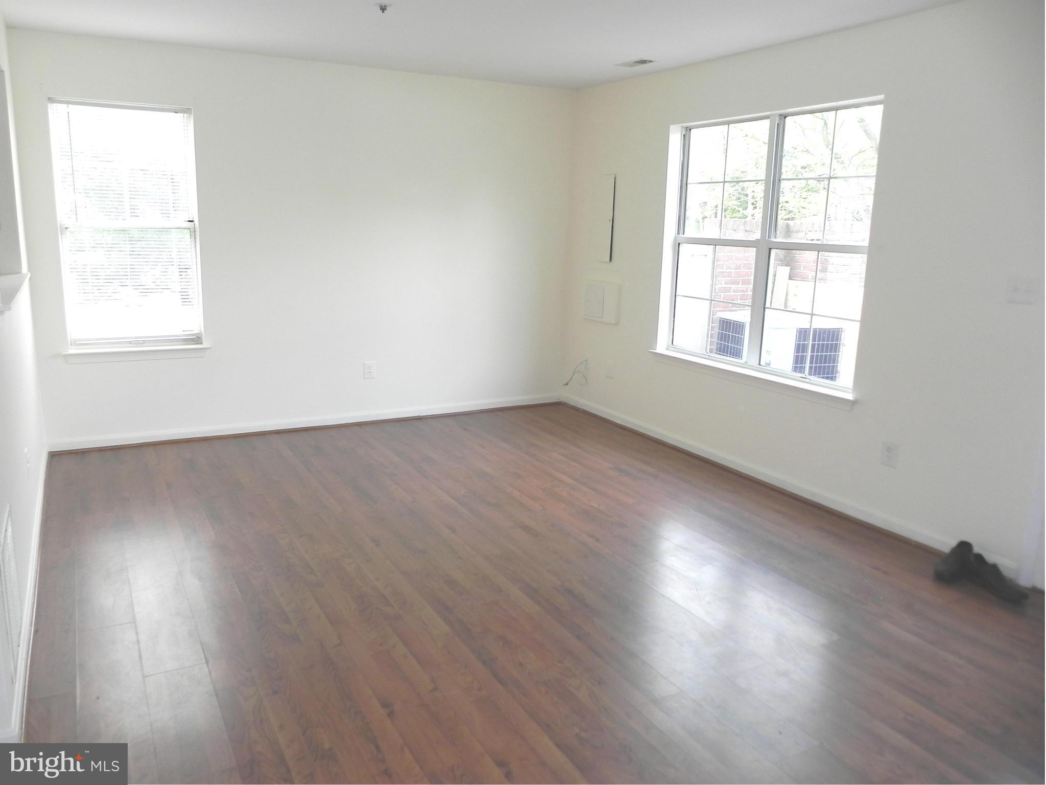 CHARLESGATE - Residential Lease