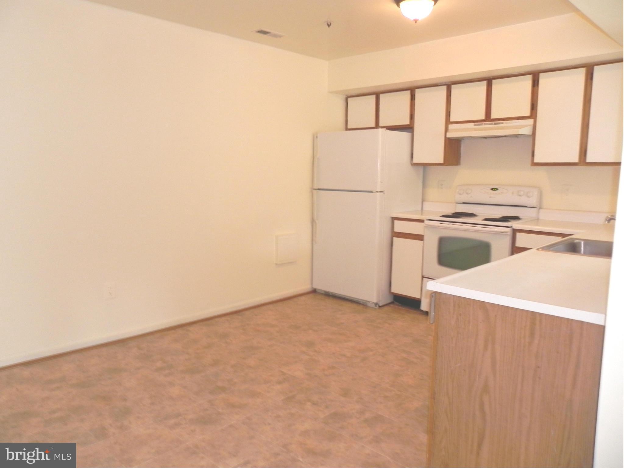 CHARLESGATE - Residential Lease